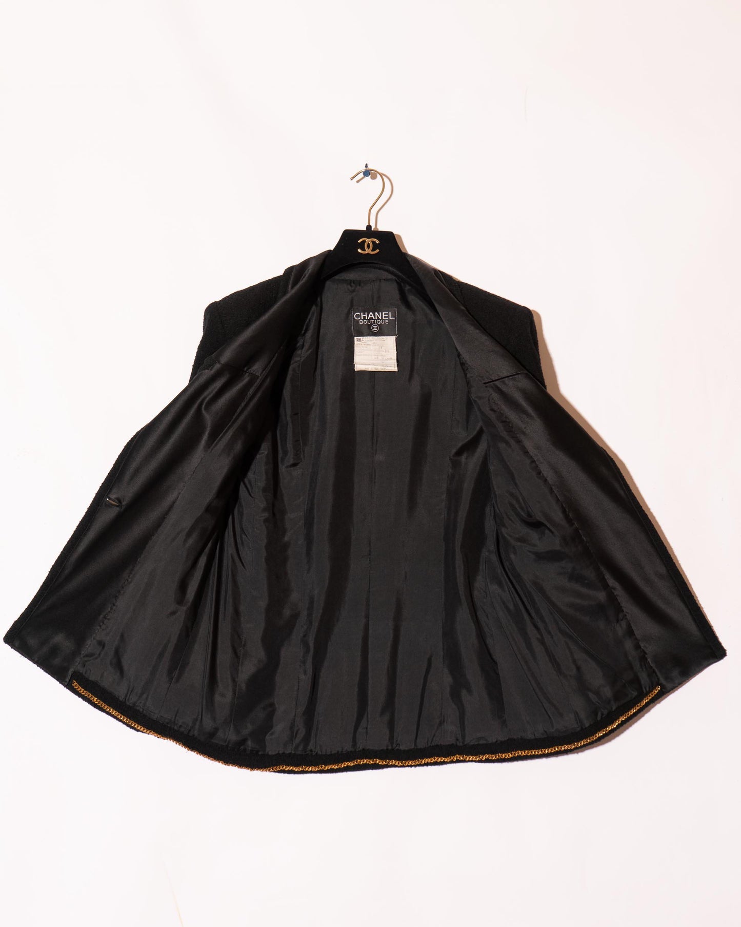 FR38-40 Chanel Fall 1987 Four Pocket Silk Detail Classic Black Wool Jacket - Vintage Chanel Jacket - - Rarchive.