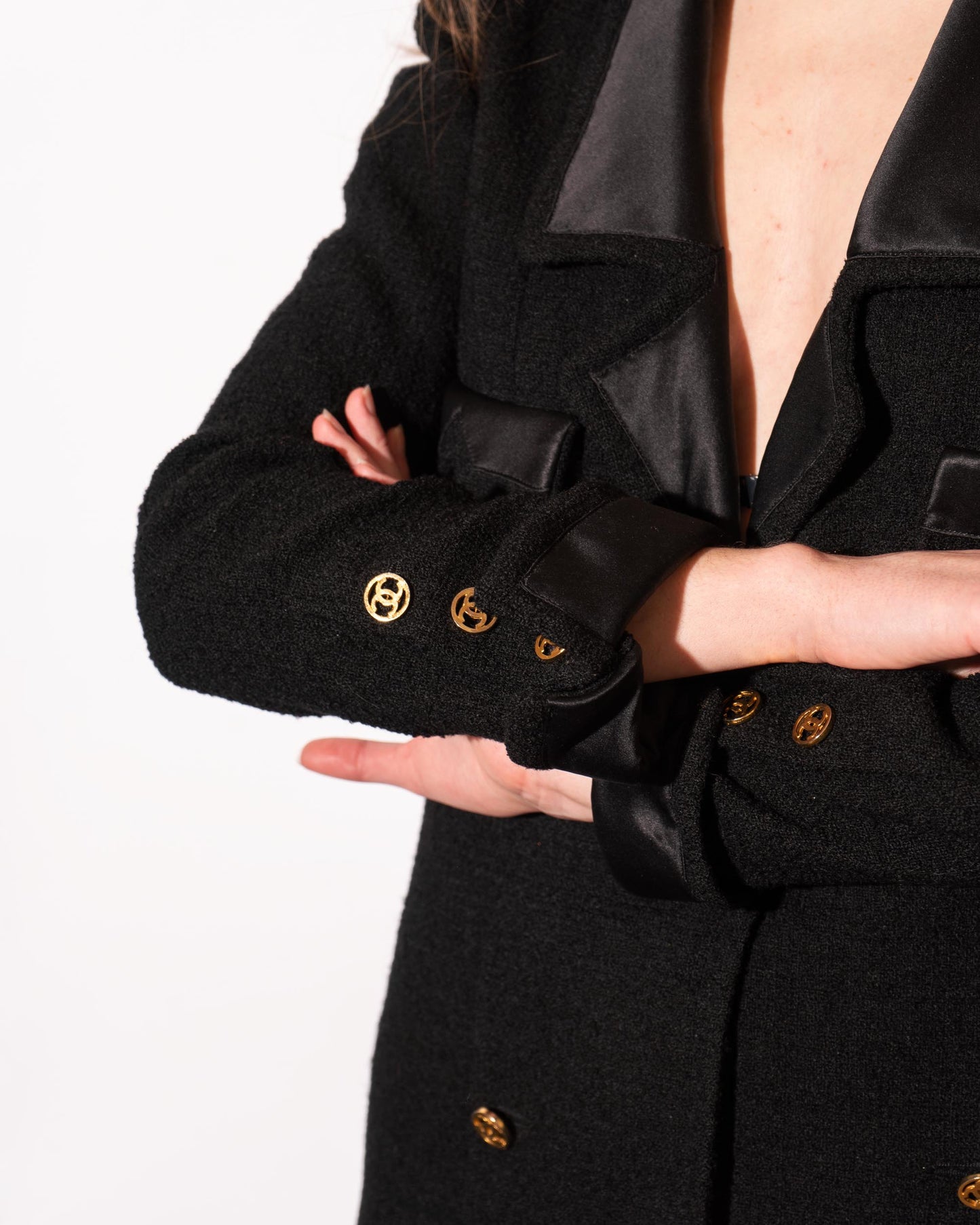FR38-40 Chanel Fall 1987 Four Pocket Silk Detail Classic Black Wool Jacket - Vintage Chanel Jacket - - Rarchive.