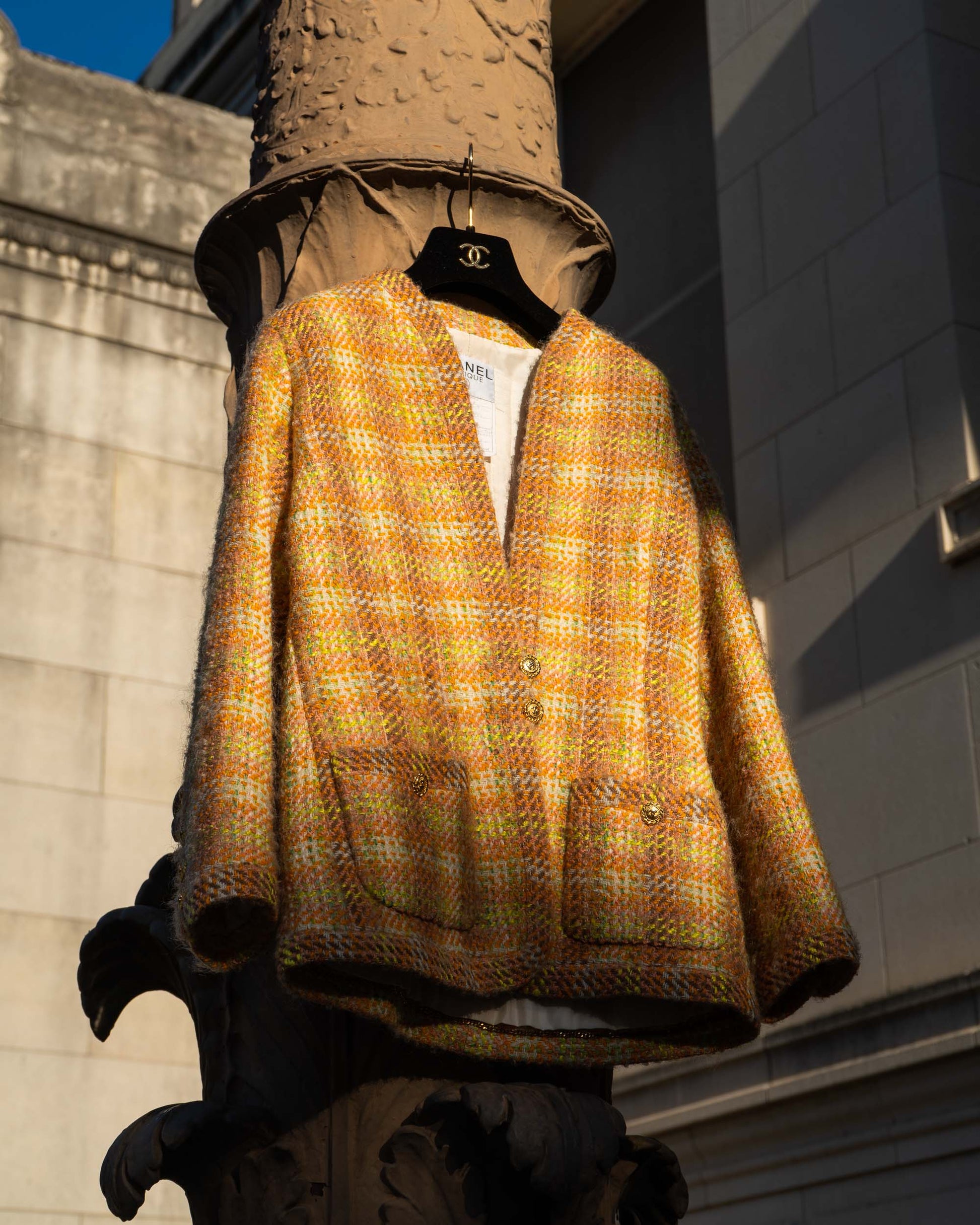 FR36-38 Chanel Fall 1989 Two Pocket Collarless Multicolor Wool Tweed Jacket - Vintage Chanel Jacket -   - Rarchive.