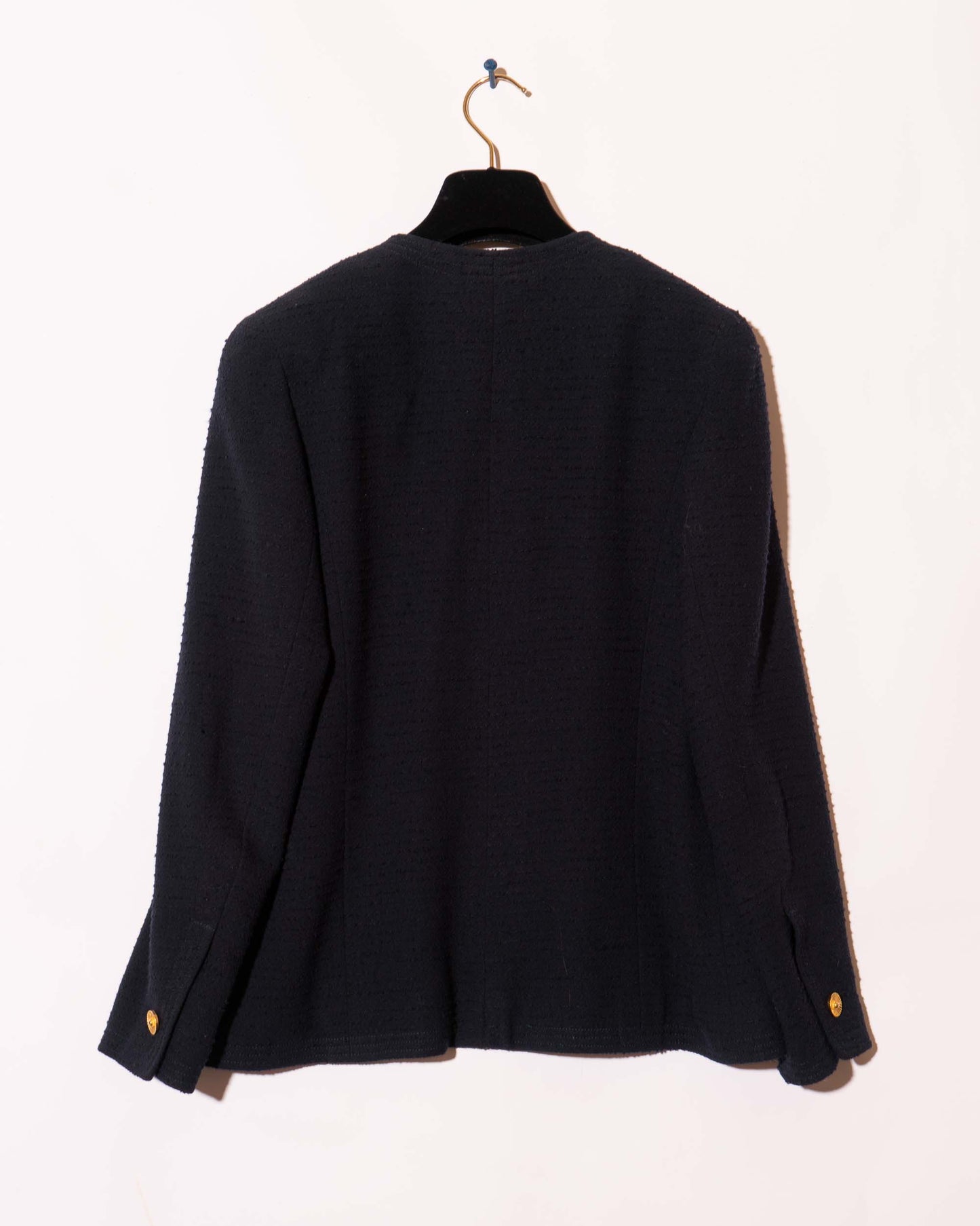 FR38-40 Chanel 1990s Classic Collarless Four Pocket Textured Light Wool Tweed Jacket - Vintage Chanel Jacket - - Rarchive.