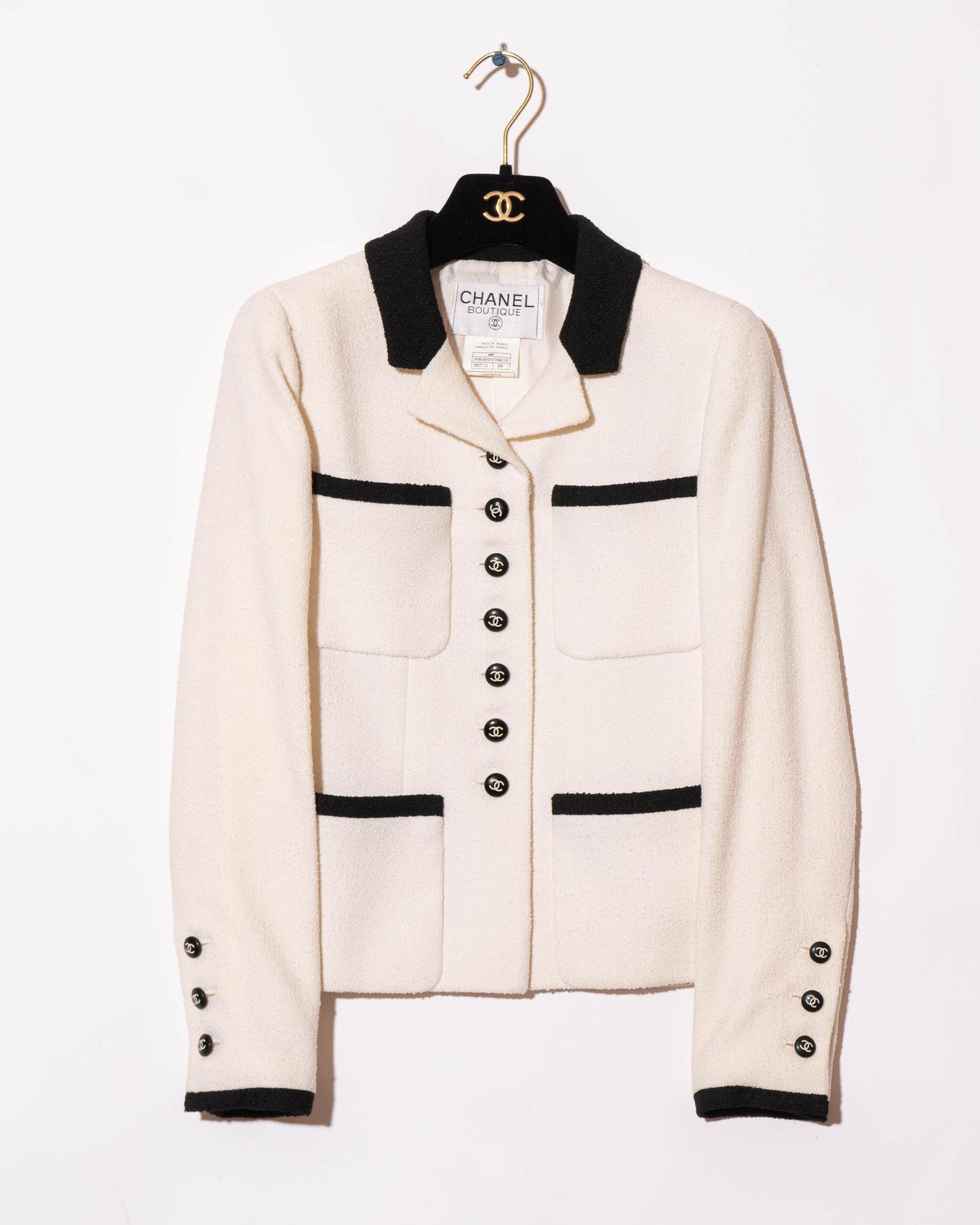 FR34-36 Rare Chanel Cruise 1996 Four Pocket Contrasting Trim Ivory White Tweed Jacket - Vintage Chanel Jacket - - Rarchive.