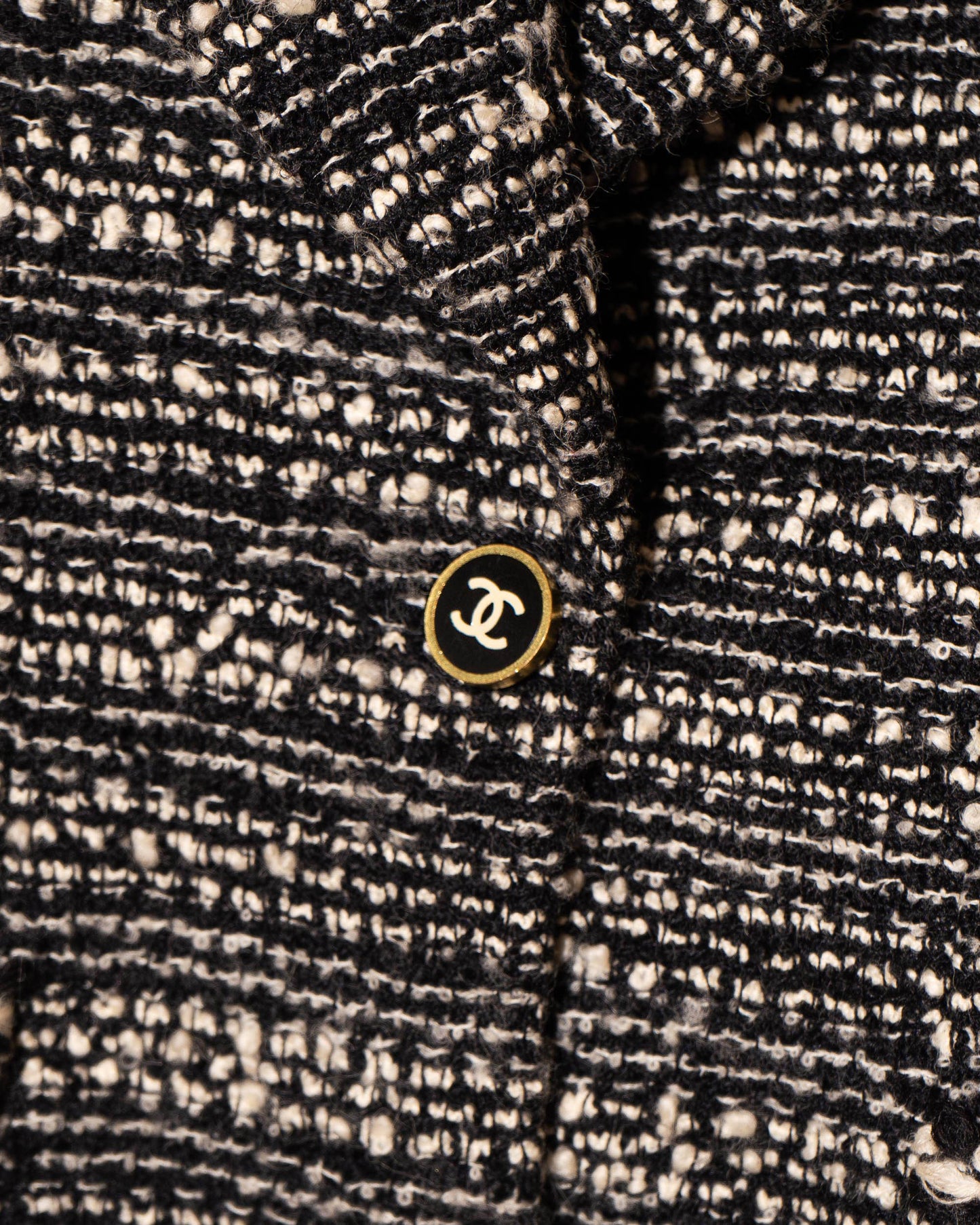 FR36-38 Rare Chanel Fall 1994 Two Pocket Black And White Wool Tweed Jacket - Vintage Chanel Jacket - - Rarchive.