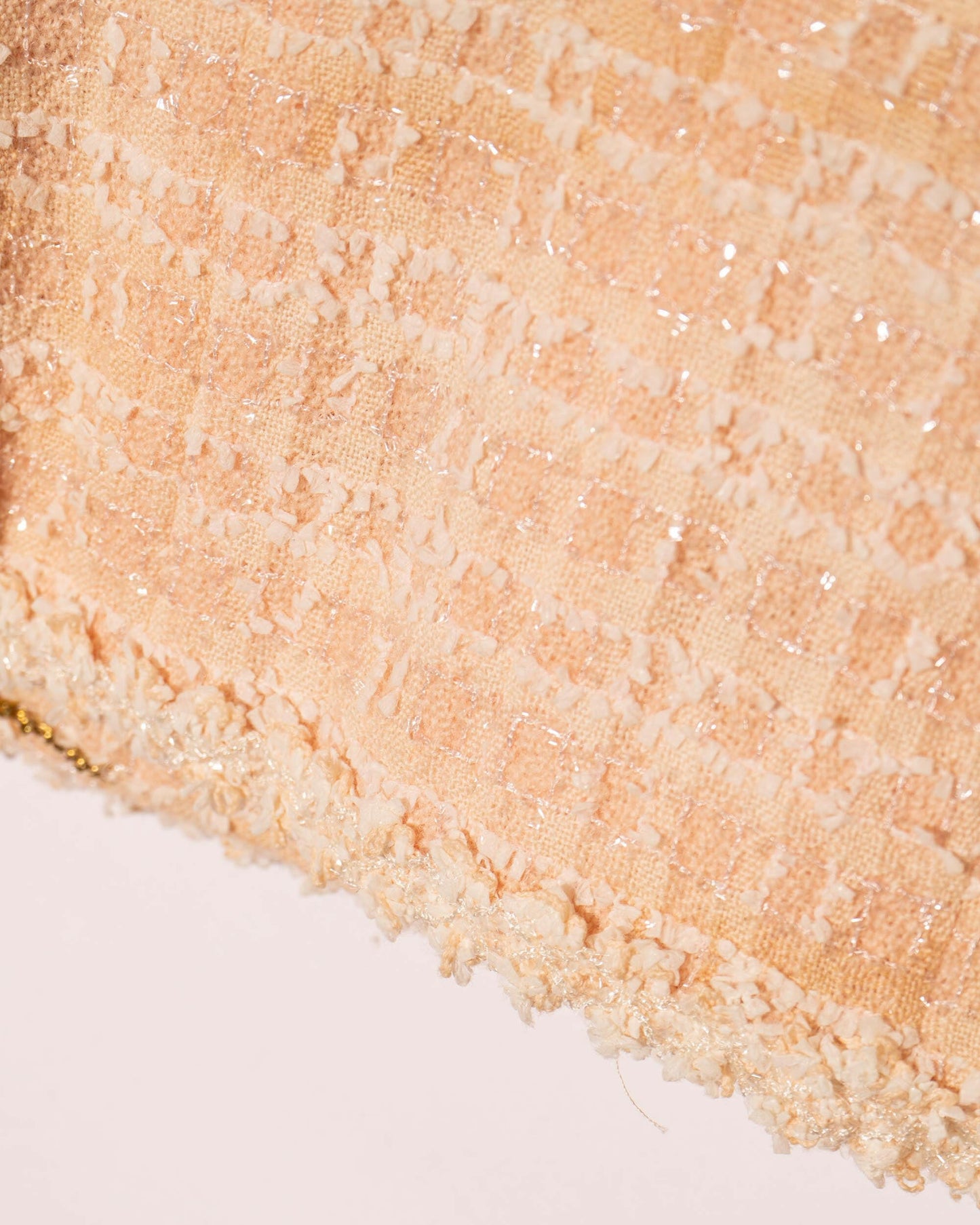 FR38-40 Rare Chanel Cruise 1995 Four Pocketed Tweed Boucle Jacket in Pink and Cream - Vintage Chanel Jacket - - Rarchive.