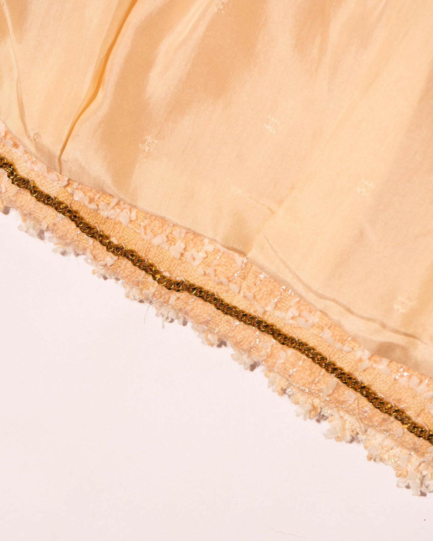 FR38-40 Rare Chanel Cruise 1995 Four Pocketed Tweed Boucle Jacket in Pink and Cream - Vintage Chanel Jacket - - Rarchive.