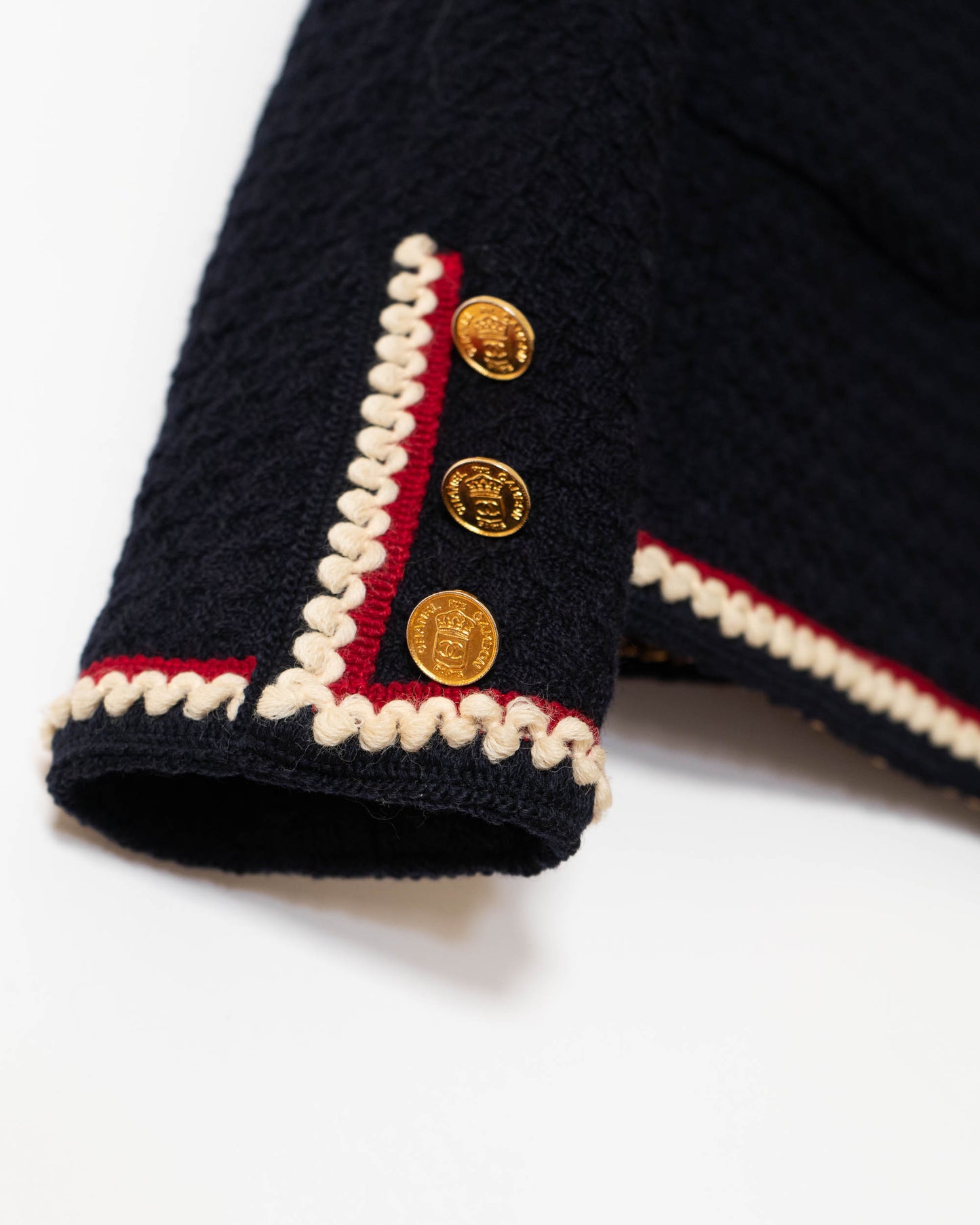 FR38-40 Rare Chanel Spring 1987 Collarless Cut Two Pocket Contrasting Trim Navy Tweed Jacket - Vintage Chanel Jacket - - Rarchive.