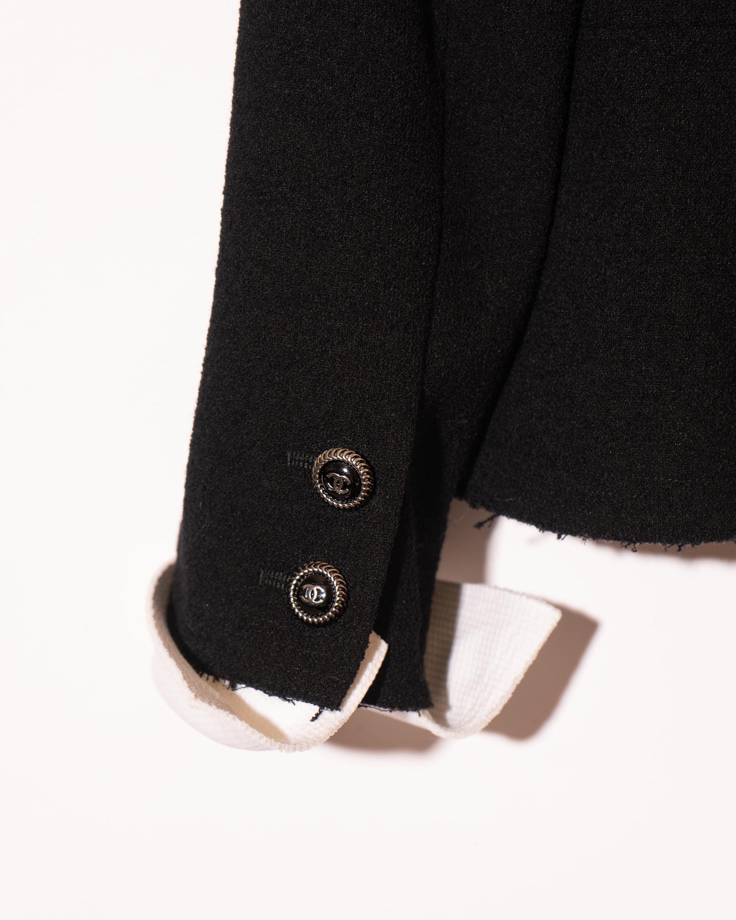 FR36 Chanel Spring 2007 Detachable Collar And Cuffs Two Pocket Short Black Wool Jacket And Cuff - Vintage Chanel Jacket - - Rarchive.