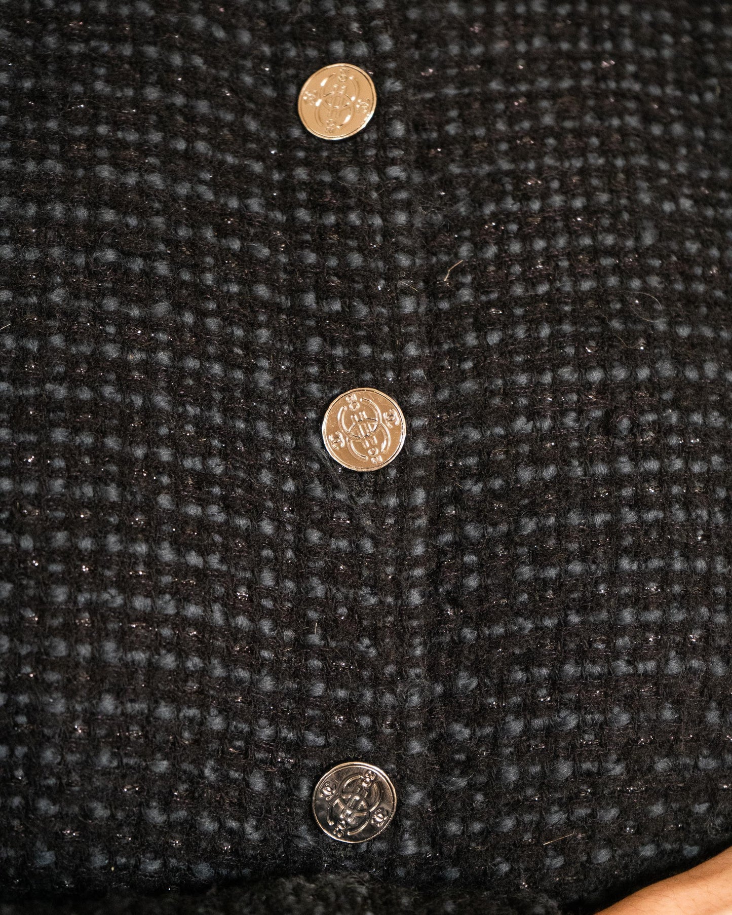 FR38-40 Chanel Fall 2002 Classic Four Pocket Black and Blue Fantasy Tweed Jacket - Vintage Chanel Jacket - - Rarchive.