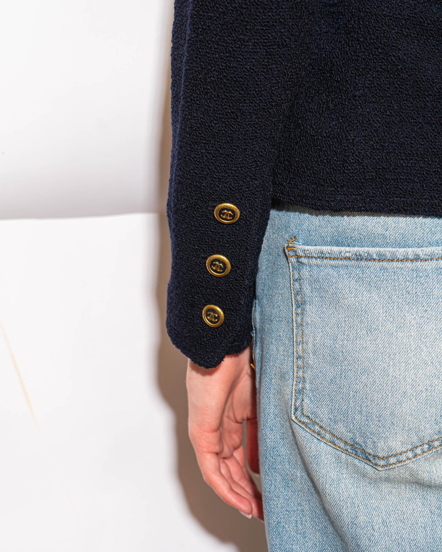 FR34-36 Chanel Spring 1993 Two Pocket Navy Tweed Boucle Jacket - Vintage Chanel Jacket - Jacket - Rarchive.