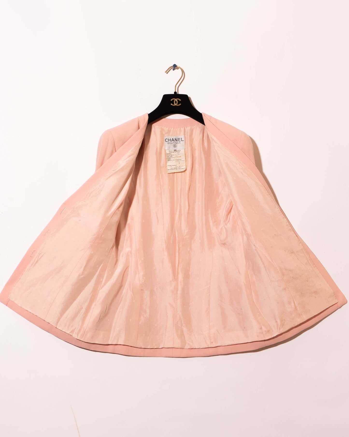 FR38-40 Chanel Spring-Summer 1992 Classic Four Pocket Pink Wool Jacket - Vintage Chanel Jacket - - Rarchive.