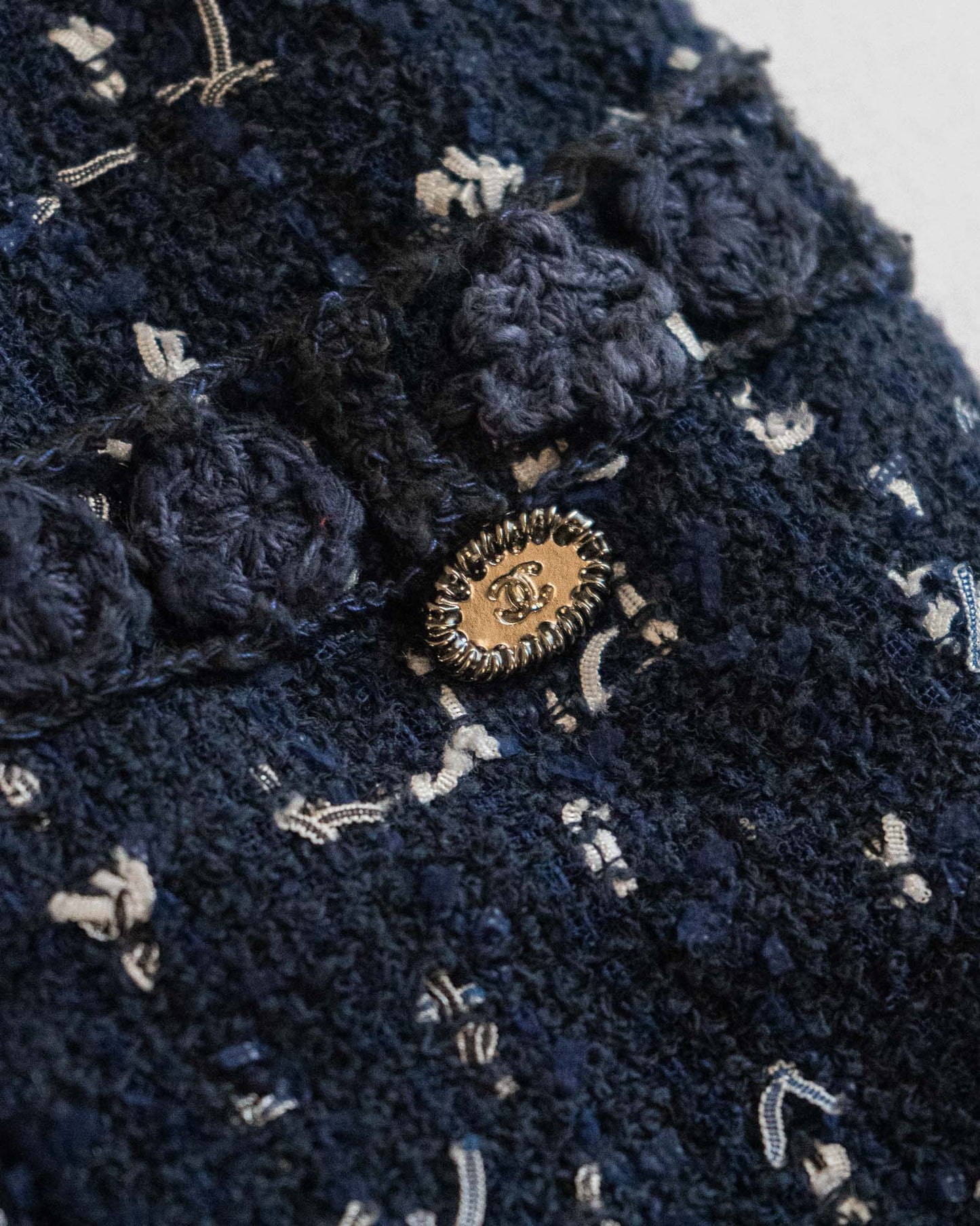 FR36-38 Chanel Cruise 2011 Two Pocket Fantasy Tweed Knee-Length Sleeveless Dress