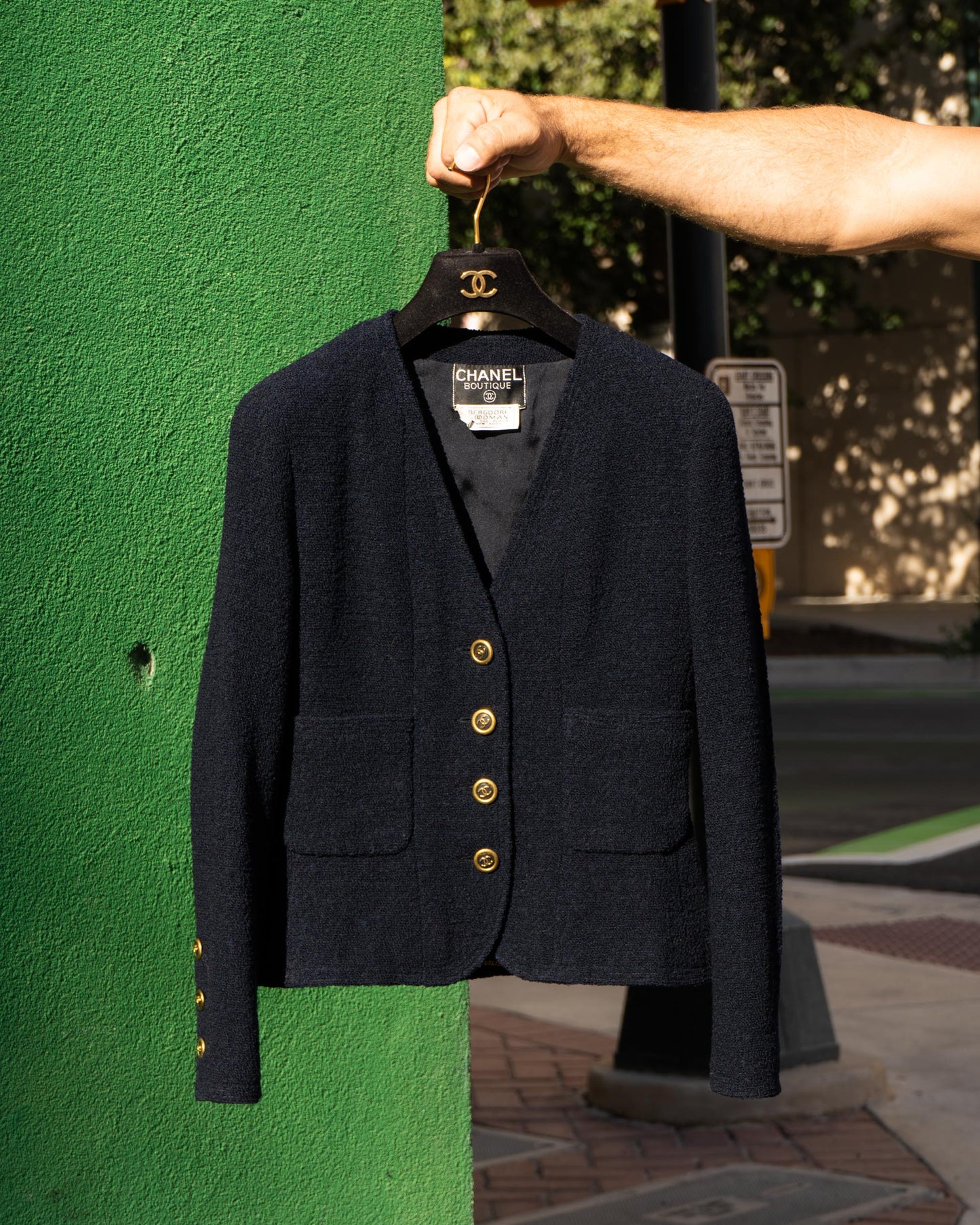 FR34-36 Chanel Spring 1993 Two Pocket Navy Tweed Boucle Jacket - Vintage Chanel Jacket - Jacket - Rarchive.