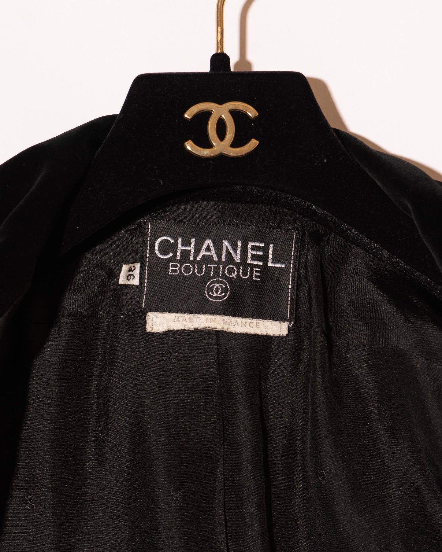 FR34-36 Chanel Fall 1988 Double Breasted Four Pocket Black Velvet Jacket - Vintage Chanel Jacket - - Rarchive.