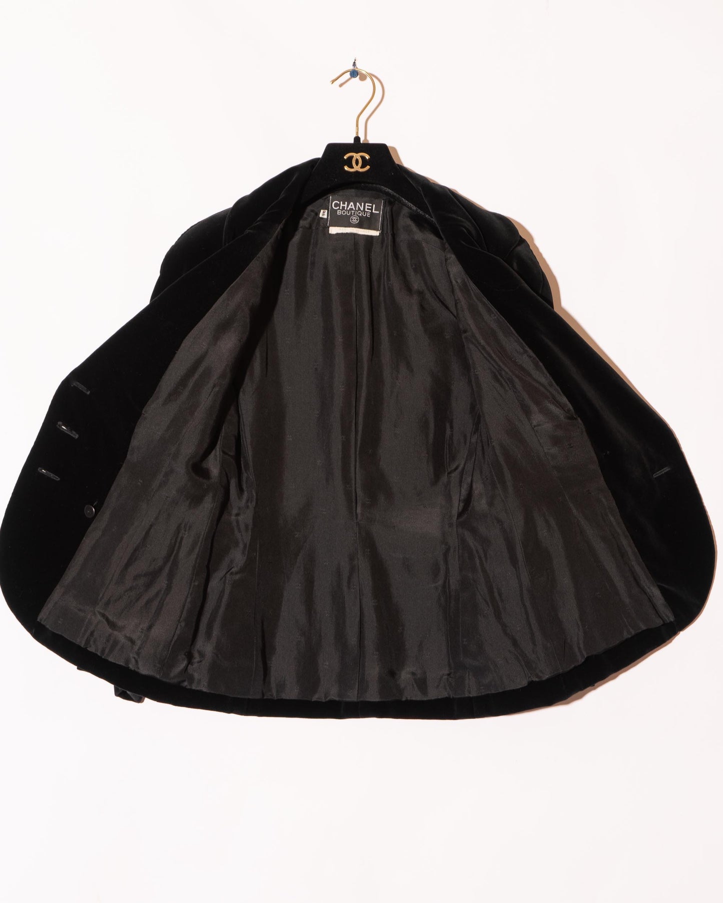 FR34-36 Chanel Fall 1988 Double Breasted Four Pocket Black Velvet Jacket - Vintage Chanel Jacket - - Rarchive.
