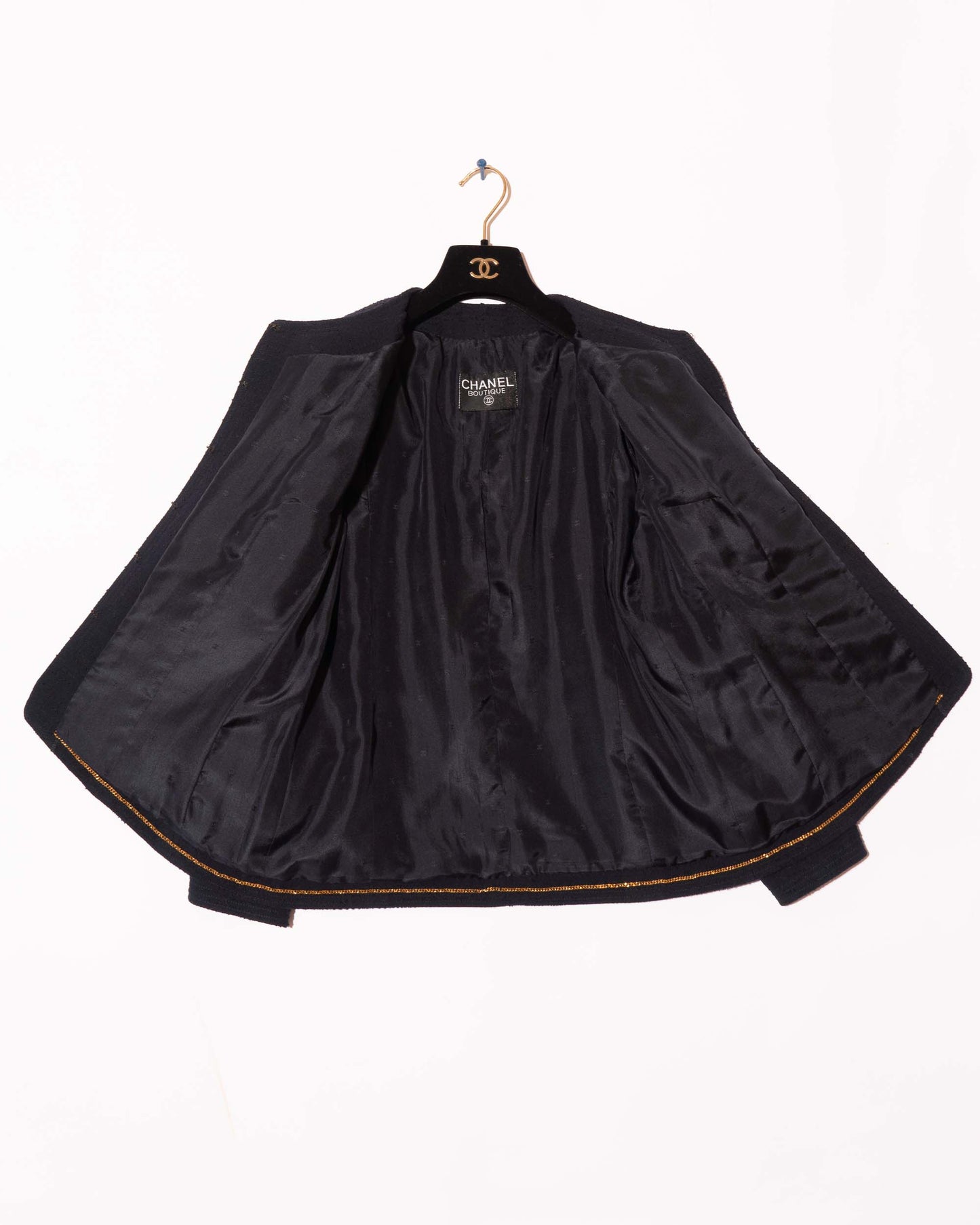 FR38-40 Chanel 1990s Classic Collarless Four Pocket Textured Light Wool Tweed Jacket - Vintage Chanel Jacket - - Rarchive.