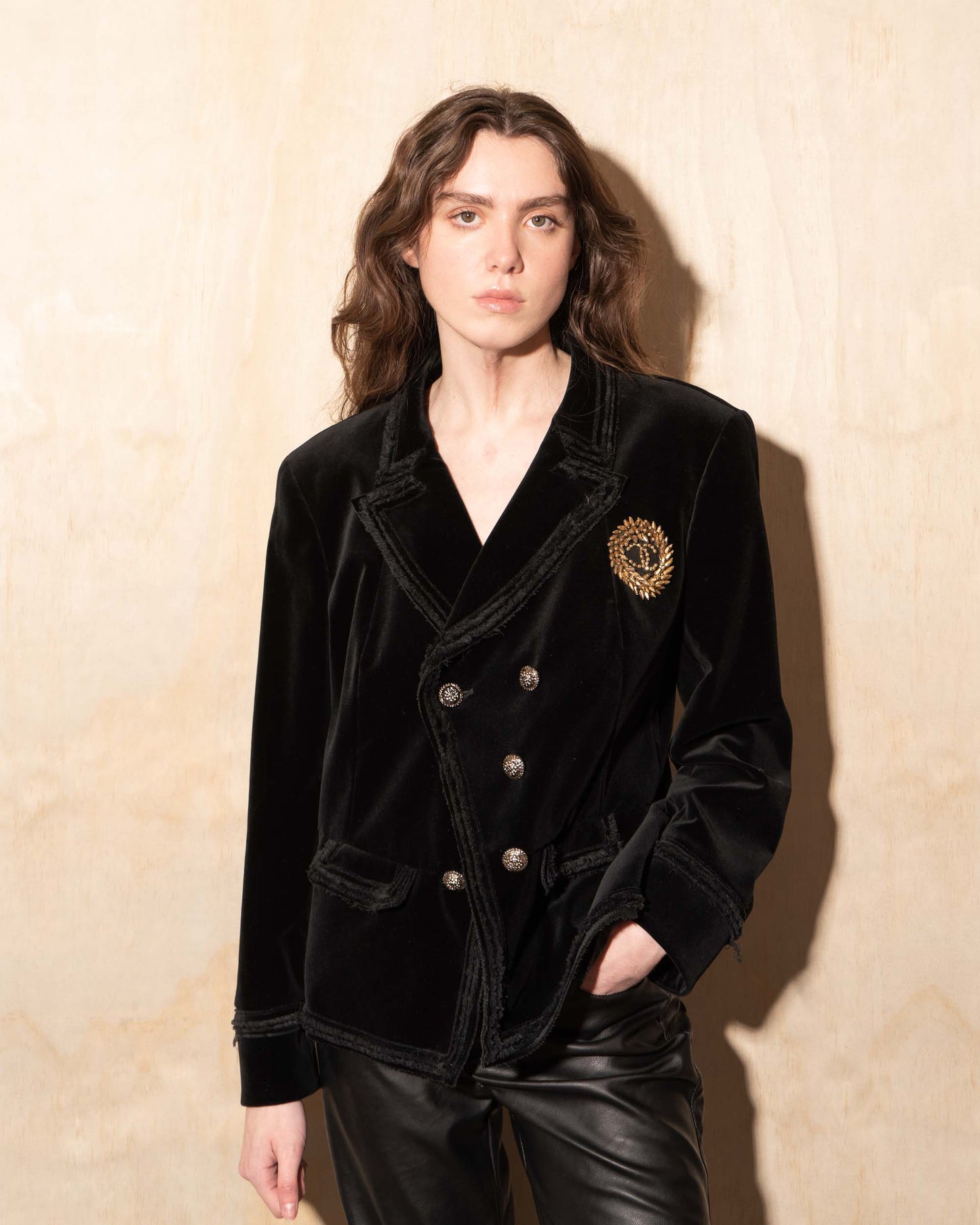 FR42-44 Chanel Spring 2010 Double Breasted Fitted Cut Velvet Jacket - Vintage Chanel Jacket - - Rarchive.