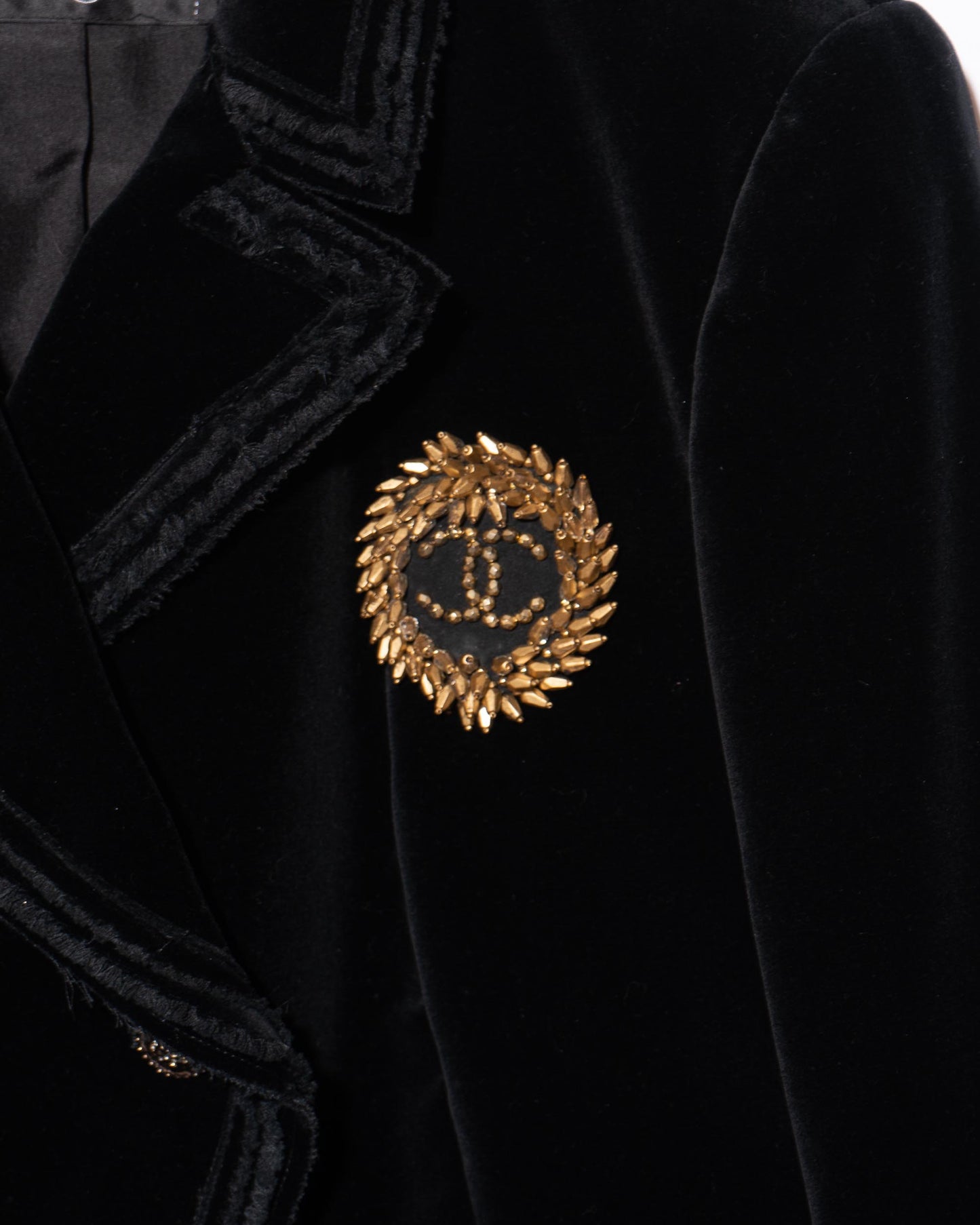 FR42-44 Chanel Spring 2010 Double Breasted Fitted Cut Velvet Jacket - Vintage Chanel Jacket - - Rarchive.