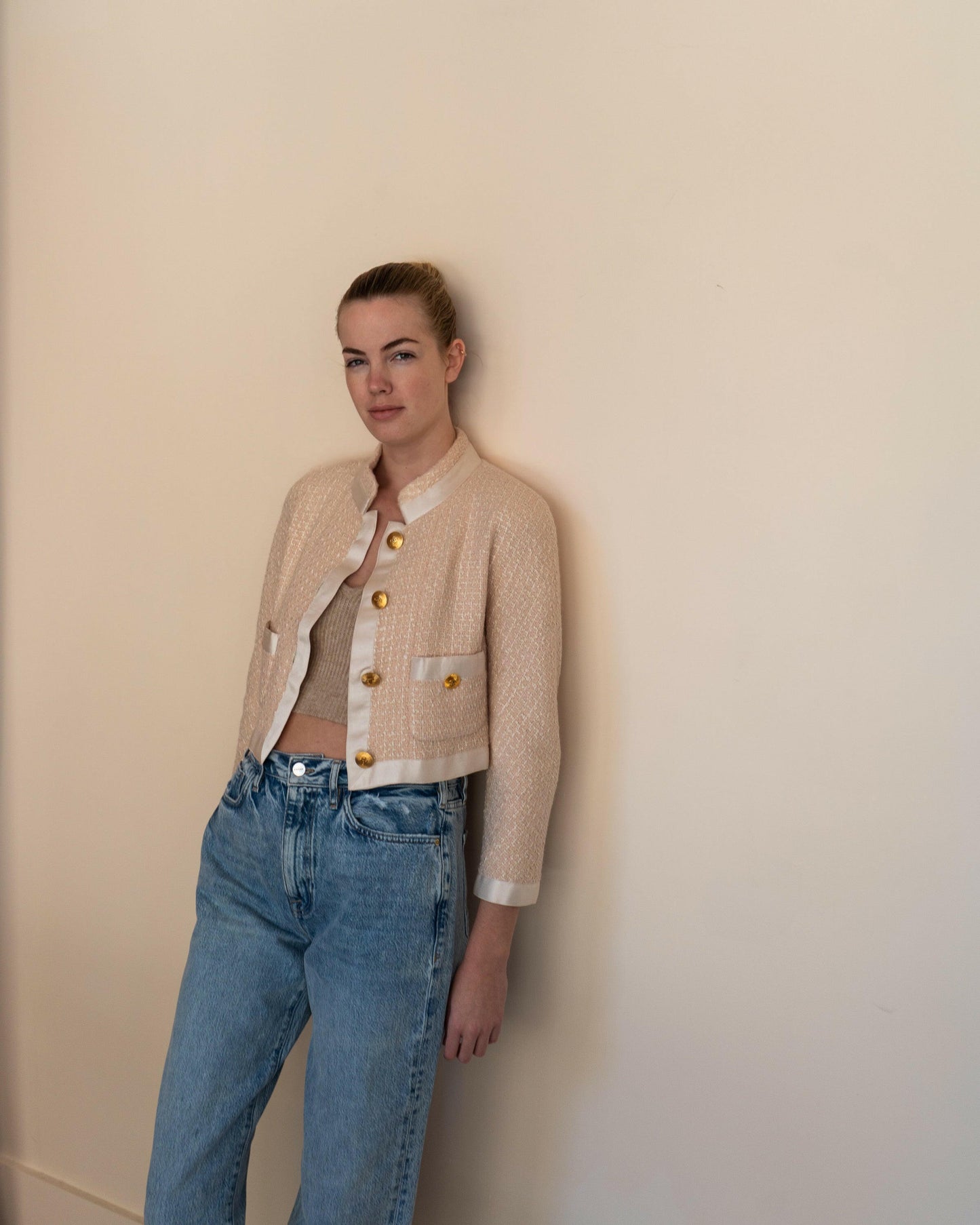 FR36-38 Rare Chanel Spring 1990 Two-Pocketed Cropped Light Pink Tweed Jacket - Vintage Chanel Jacket - - Rarchive.