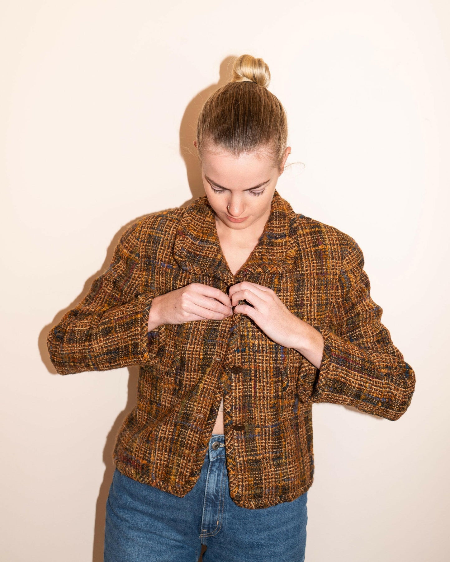 FR38-40 Rare Chanel Fall 1998 Two-Pocketed Shorter Cut Fantasy Tweed Jacket - Vintage Chanel Jacket - - Rarchive.