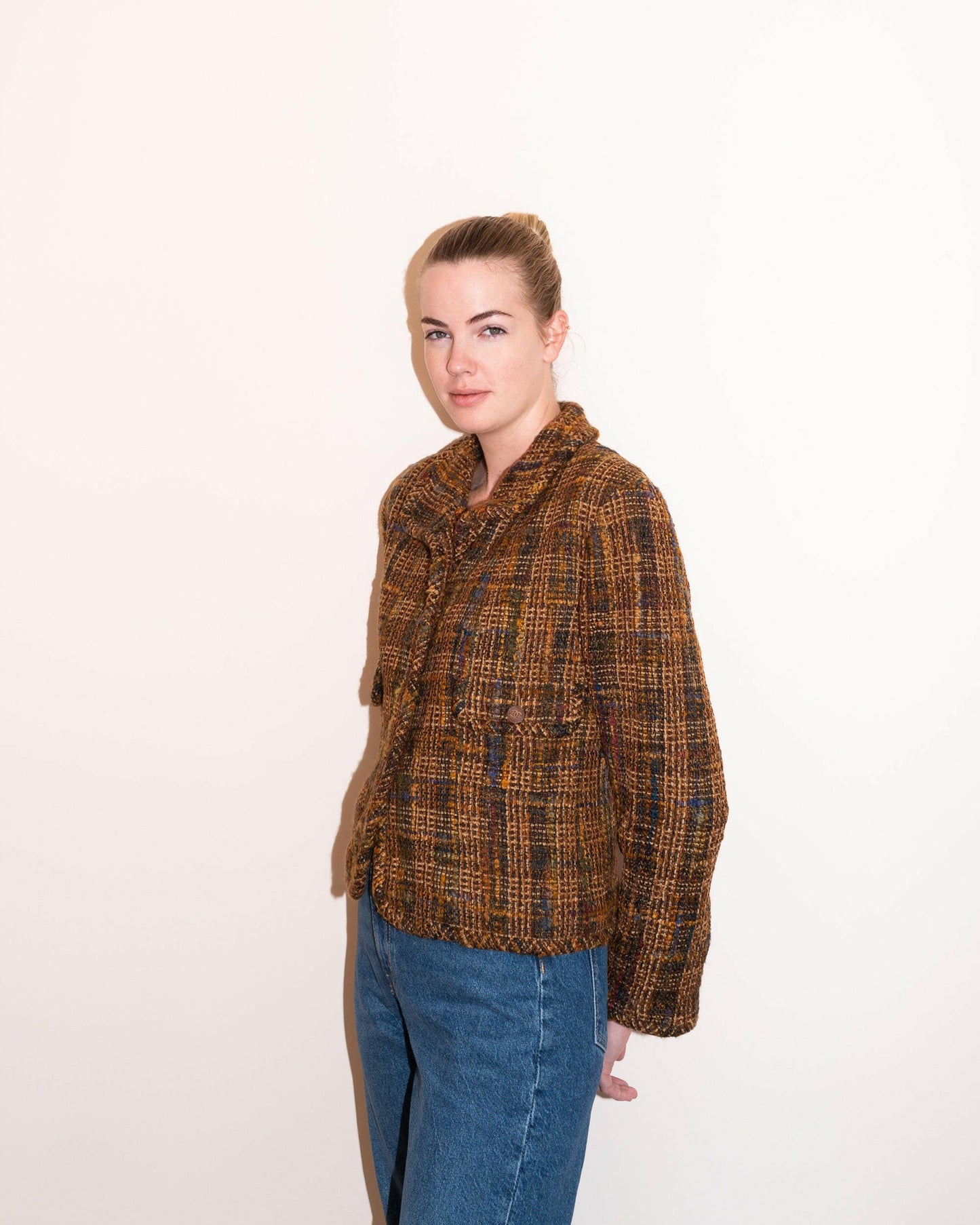 FR38-40 Rare Chanel Fall 1998 Two-Pocketed Shorter Cut Fantasy Tweed Jacket - Vintage Chanel Jacket - - Rarchive.