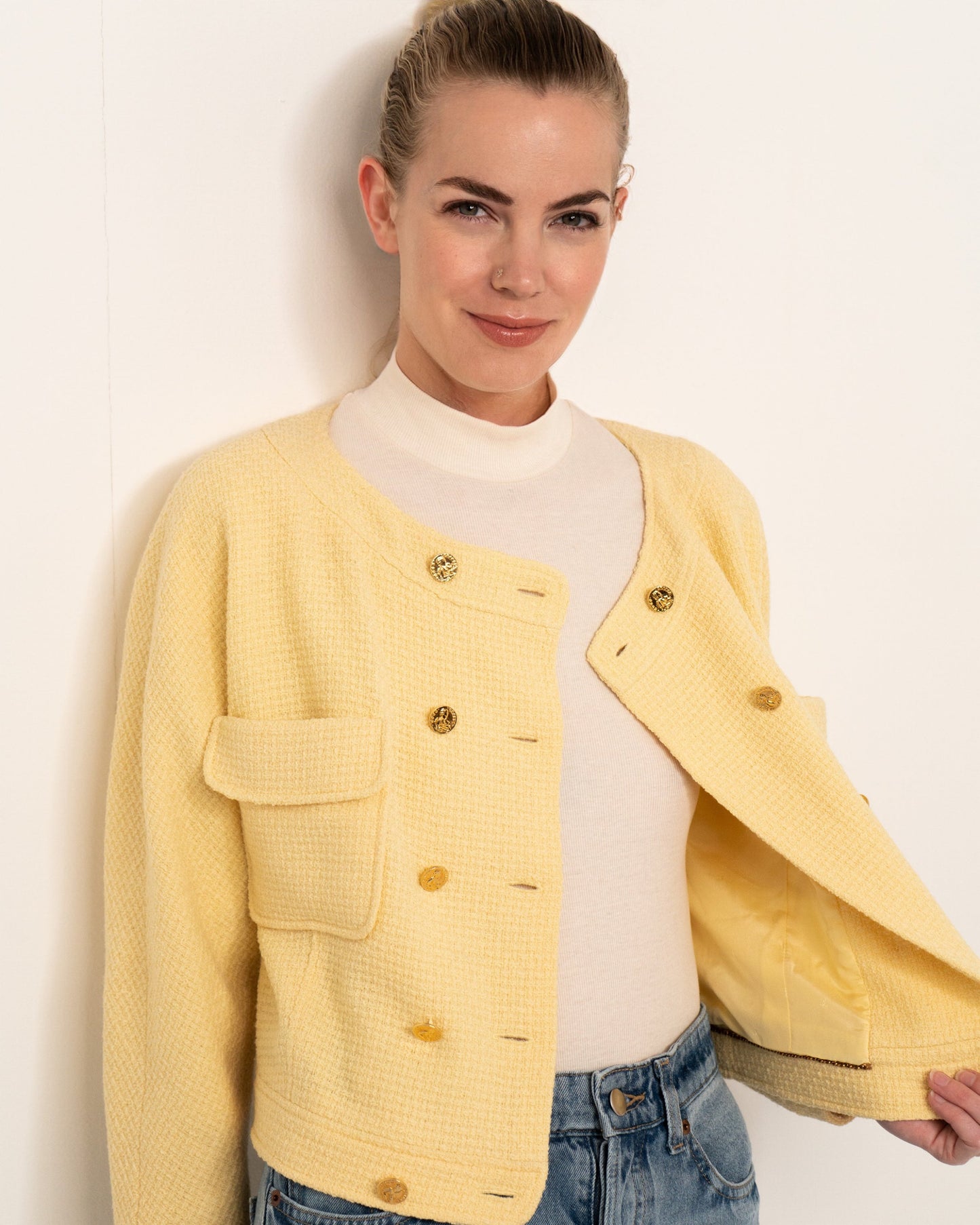 FR36 Chanel Spring 1988 Double-Breasted Cropped Jacket in Powder Yellow - Vintage Chanel Jacket - - Rarchive.