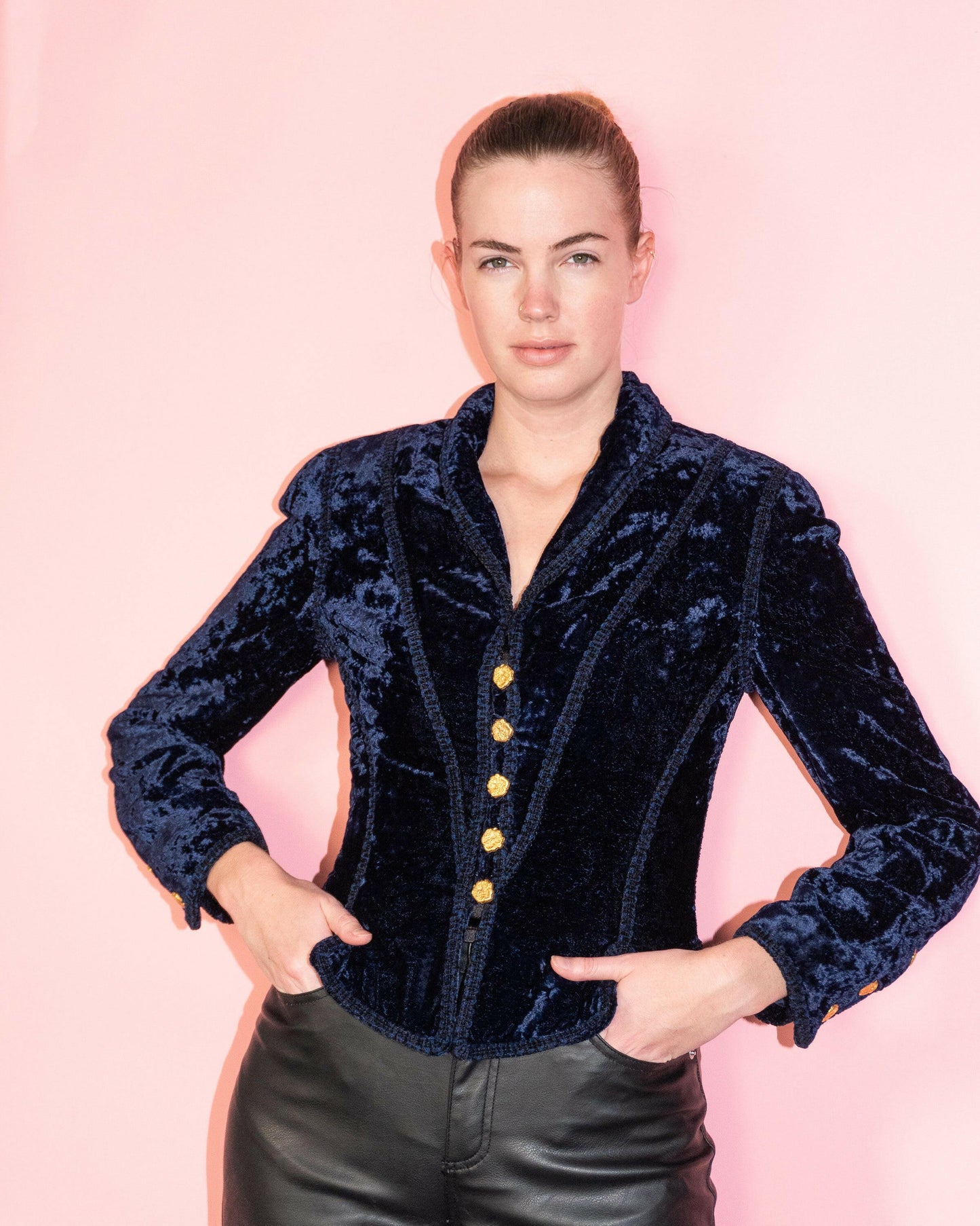 FR34-36 Chanel Fall 1993 Fitted Cut Dark Blue Velvet Jacket - Vintage Chanel Jacket - - Rarchive.