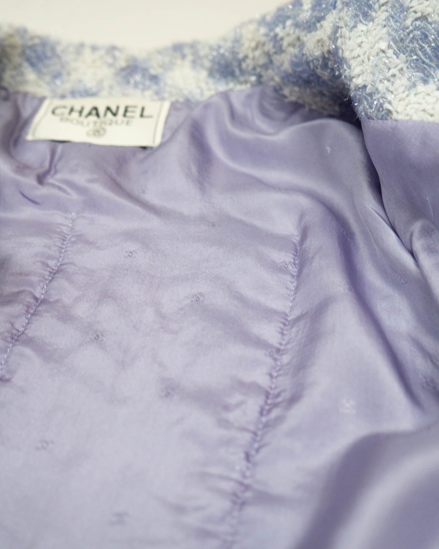 FR44 Chanel Spring 1992 Two Pocket Houndstooth Tweed Jacket in Blue - Vintage Chanel Jacket - Jacket - Rarchive.