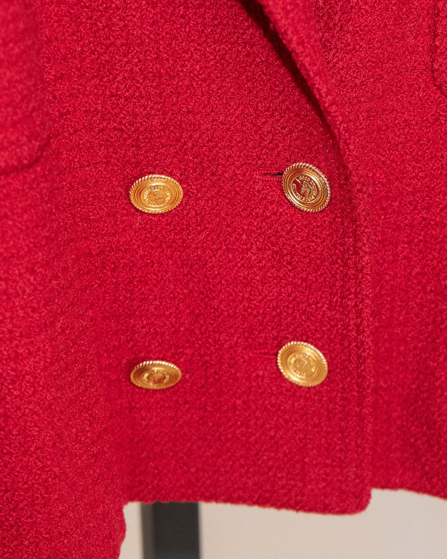 FR38-40 Chanel 1980s Two Pocketed Tweed Jacket in Dark Red - Vintage Chanel Jacket -   - Rarchive.