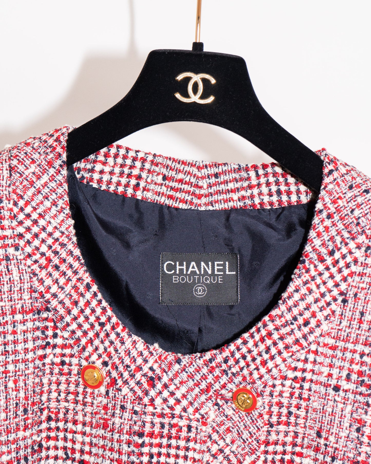 FR40-44 Chanel 1980s Two Pocketed Double Breasted Cropped Jacket - Vintage Chanel Jacket - - Rarchive.