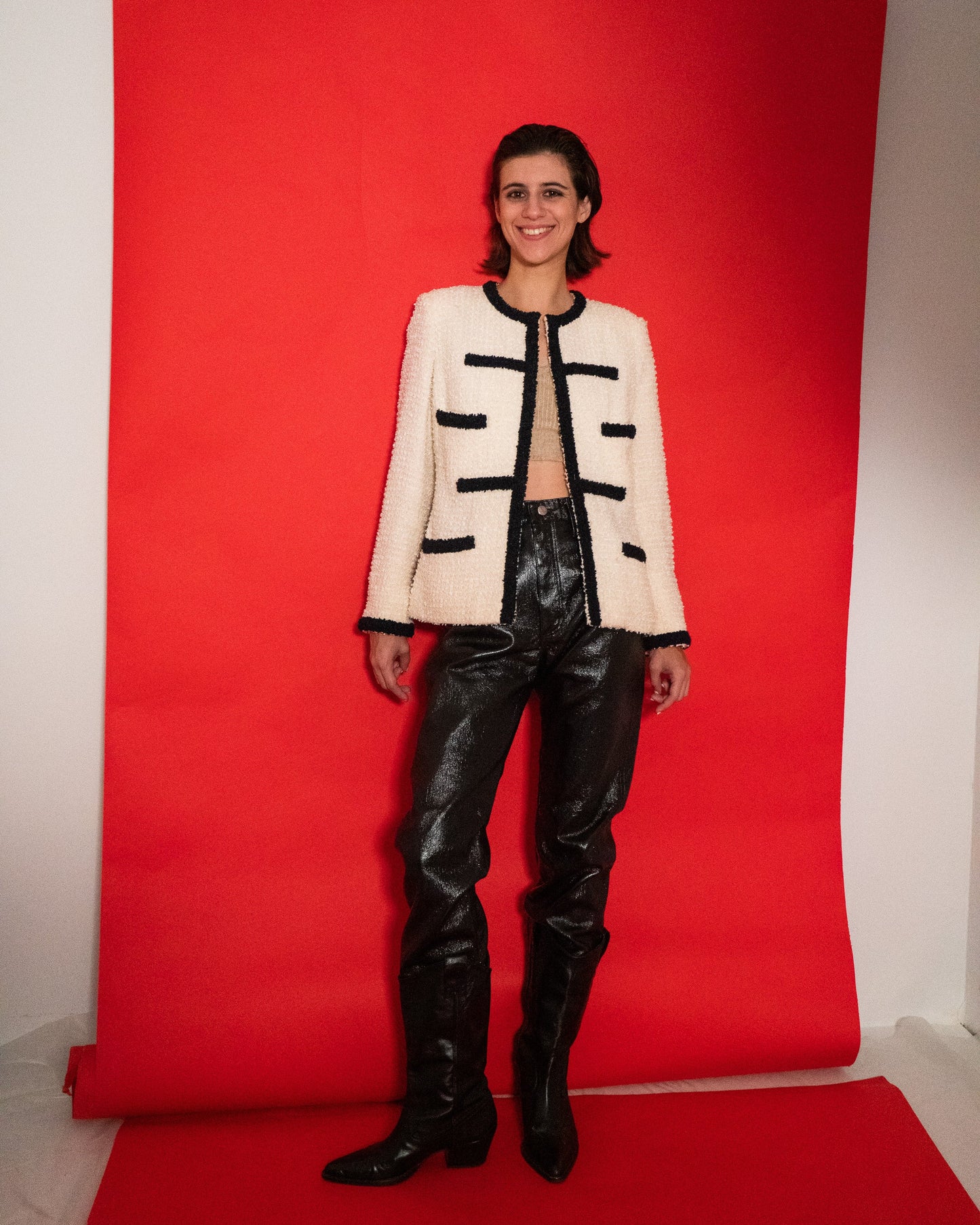 FR38-40 Rare Chanel Cruise 1995 Four Pocketed Tweed Boucle Jacket in Black and Cream - Vintage Chanel Jacket - - Rarchive.