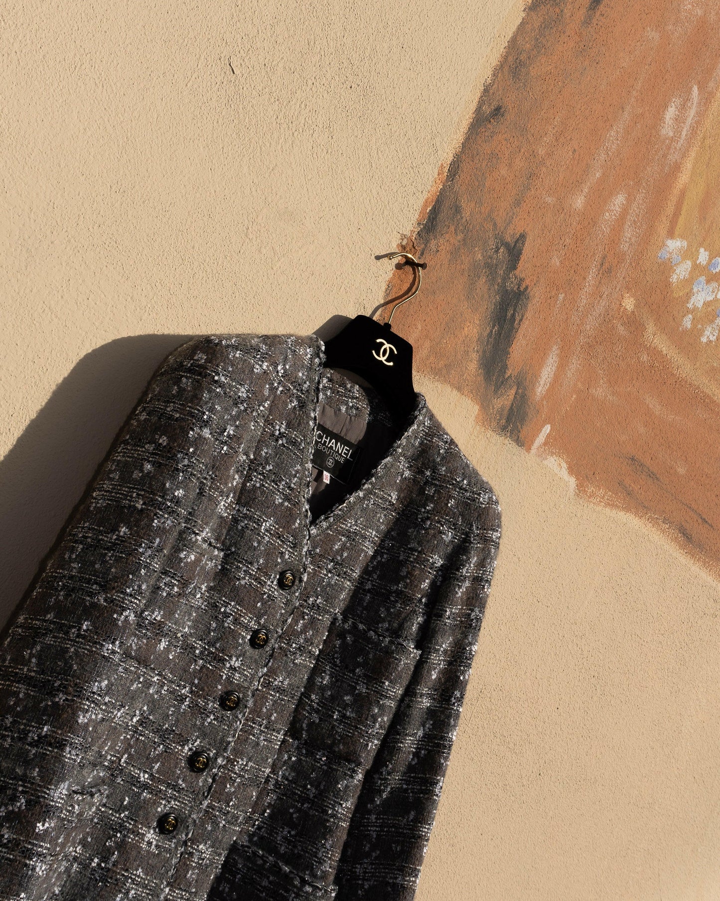 FR34-36 Rare Chanel Fall 1993 Four Pocketed Gray and Silver Fantasy Tweed Jacket - Vintage Chanel Jacket - - Rarchive.