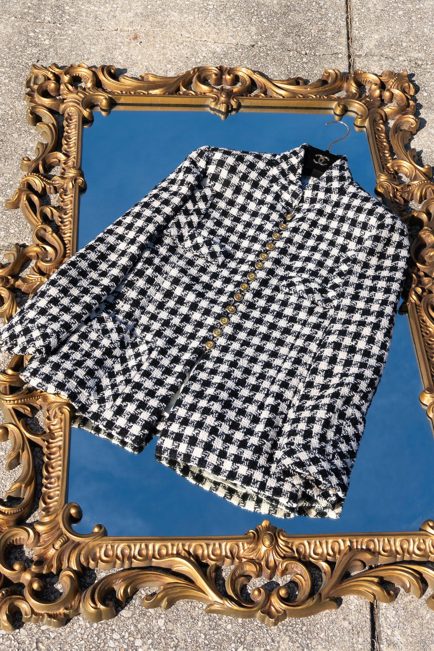 FR40-42 Chanel Spring 1989 High Collar Black and White Houndstooth Tweed Jacket - Vintage Chanel Jacket - - Rarchive.