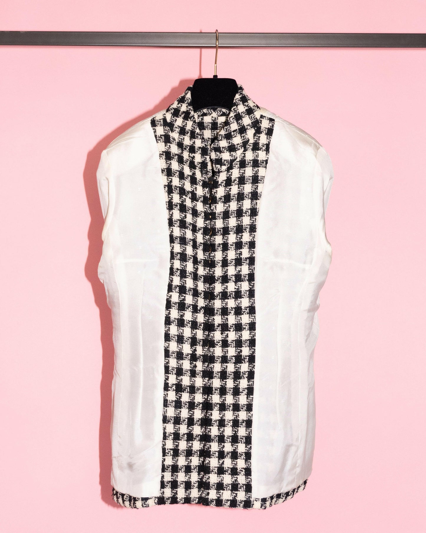 FR40-42 Chanel Spring 1989 High Collar Black and White Houndstooth Tweed Jacket - Vintage Chanel Jacket - - Rarchive.