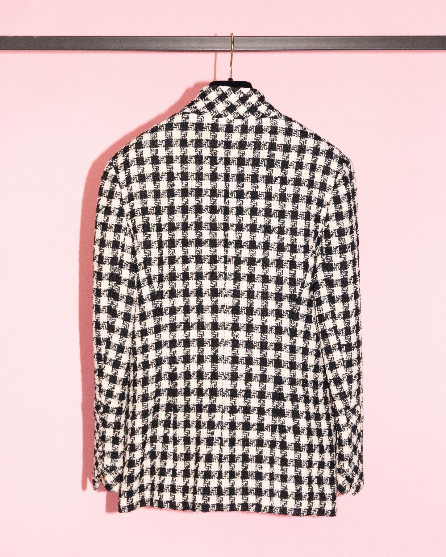 FR40-42 Chanel Spring 1989 High Collar Black and White Houndstooth Tweed Jacket - Vintage Chanel Jacket - - Rarchive.