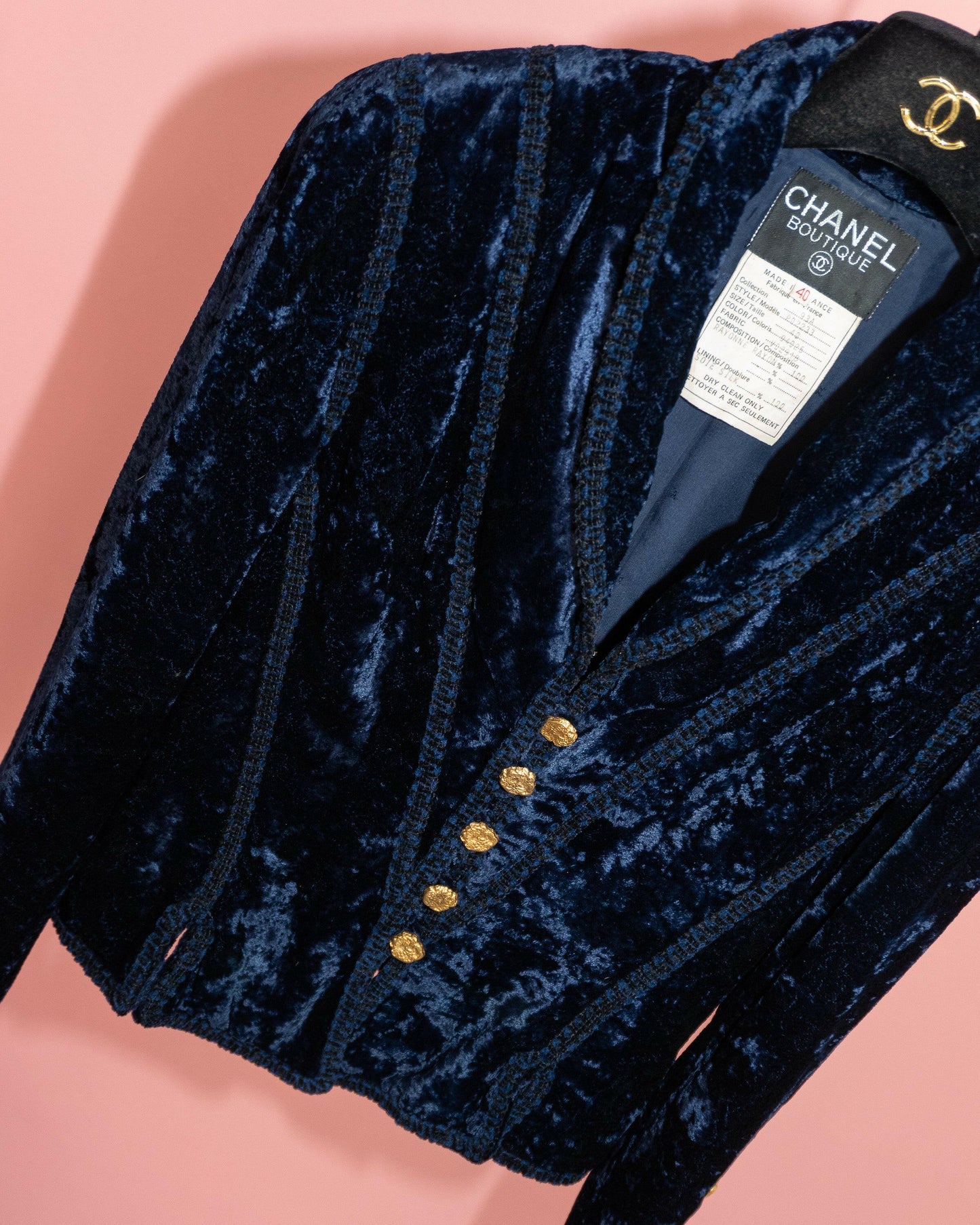 FR34-36 Chanel Fall 1993 Fitted Cut Dark Blue Velvet Jacket - Vintage Chanel Jacket - - Rarchive.