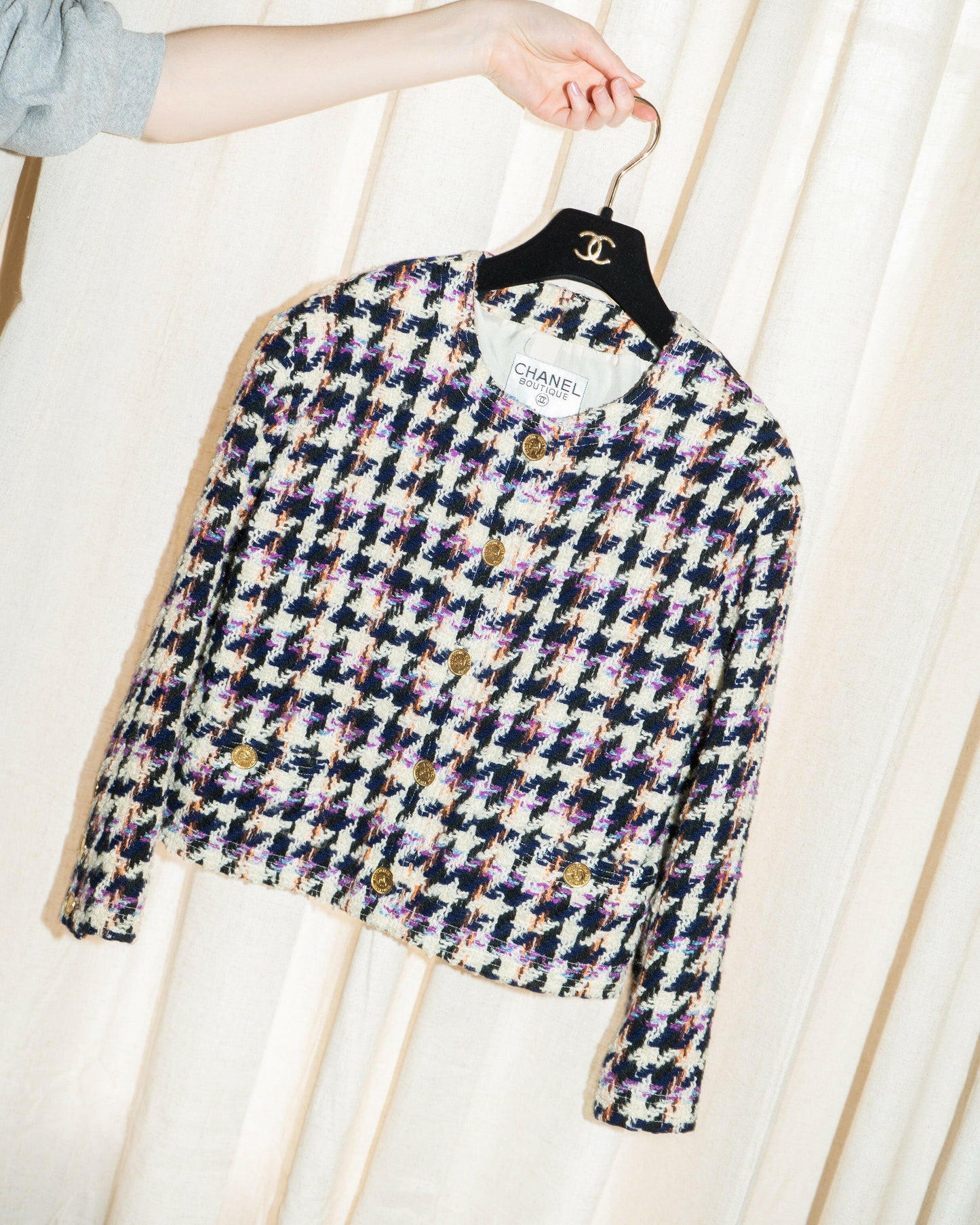 FR36-38 Chanel Fall 1987 Collarless Two-Pocketed Multicolor Houndstooth Tweed Jacket - Vintage Chanel Jacket - - Rarchive.