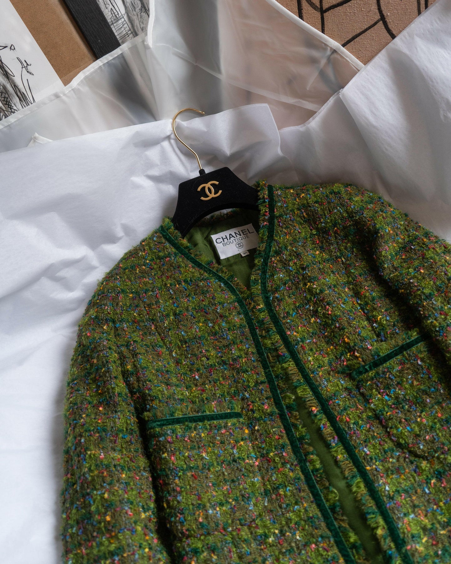 FR34 Fall 1990 Four Pocketed Collarless Green Fantasy Tweed Jacket - Vintage Chanel Jacket - - Rarchive.