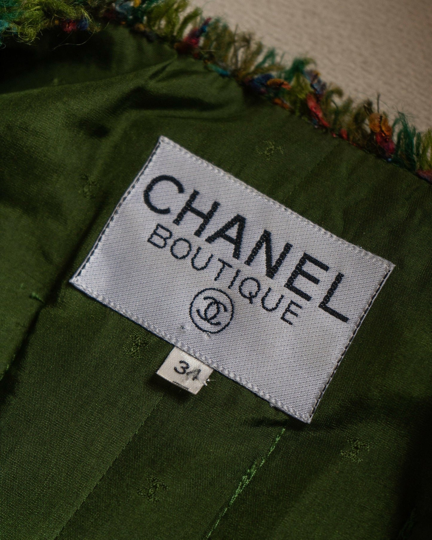 FR34 Fall 1990 Four Pocketed Collarless Green Fantasy Tweed Jacket - Vintage Chanel Jacket - - Rarchive.