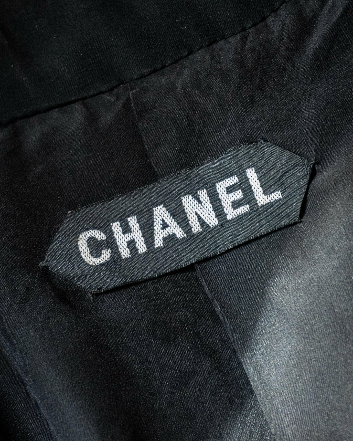 FR40-42 Rare Chanel Fall 1995 Haute Couture Classic Two-Pocketed Collarless Black and White Wool Tweed Jacket - Vintage Chanel Jacket - - Rarchive.