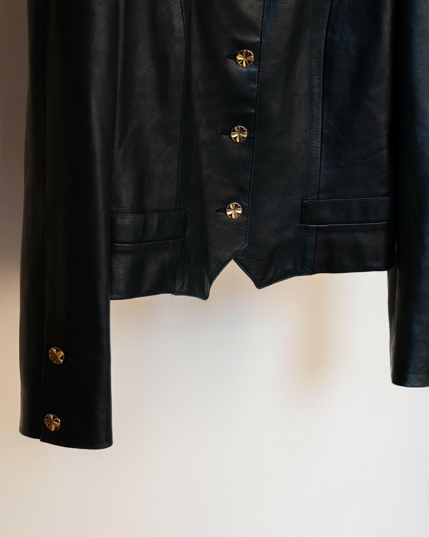 FR40-42 Chanel 1980s Colarless Two-Pocketed Black Leather Jacket - Vintage Chanel Jacket - - Rarchive.