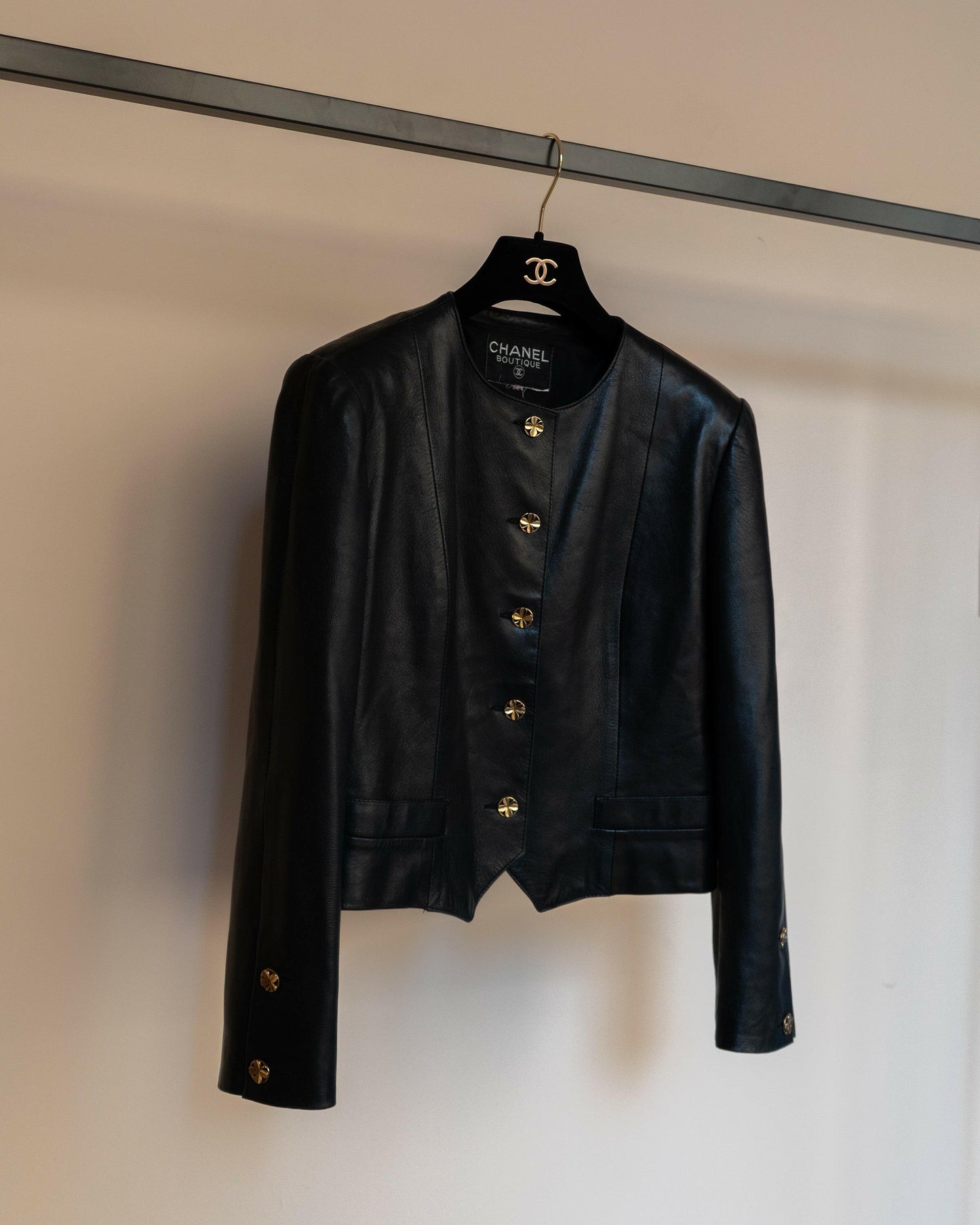 FR40-42 Chanel 1980s Colarless Two-Pocketed Black Leather Jacket - Vintage Chanel Jacket - - Rarchive.