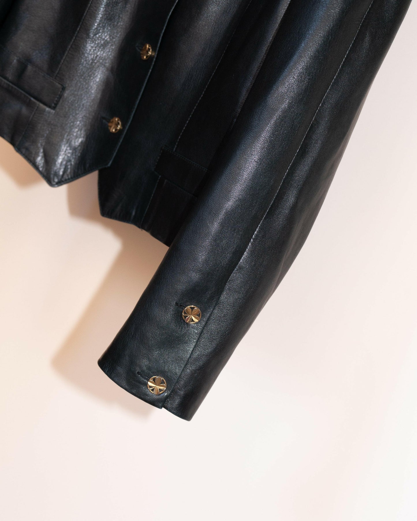 FR40-42 Chanel 1980s Colarless Two-Pocketed Black Leather Jacket - Vintage Chanel Jacket - - Rarchive.