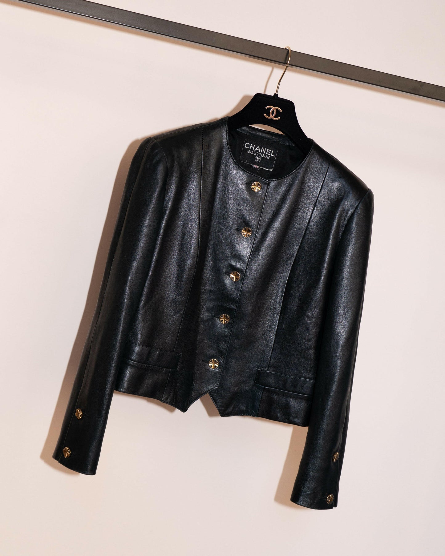 FR40-42 Chanel 1980s Colarless Two-Pocketed Black Leather Jacket - Vintage Chanel Jacket - - Rarchive.