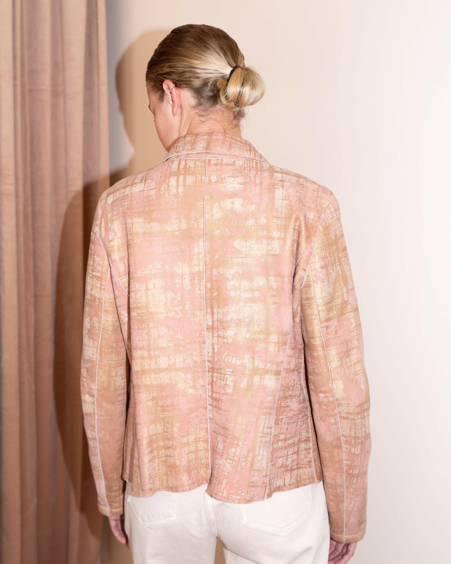 FR40-42 Chanel Fall 2005 Four Pocketed Peach and Gold Shearling Jacket - Vintage Chanel Jacket - - Rarchive.