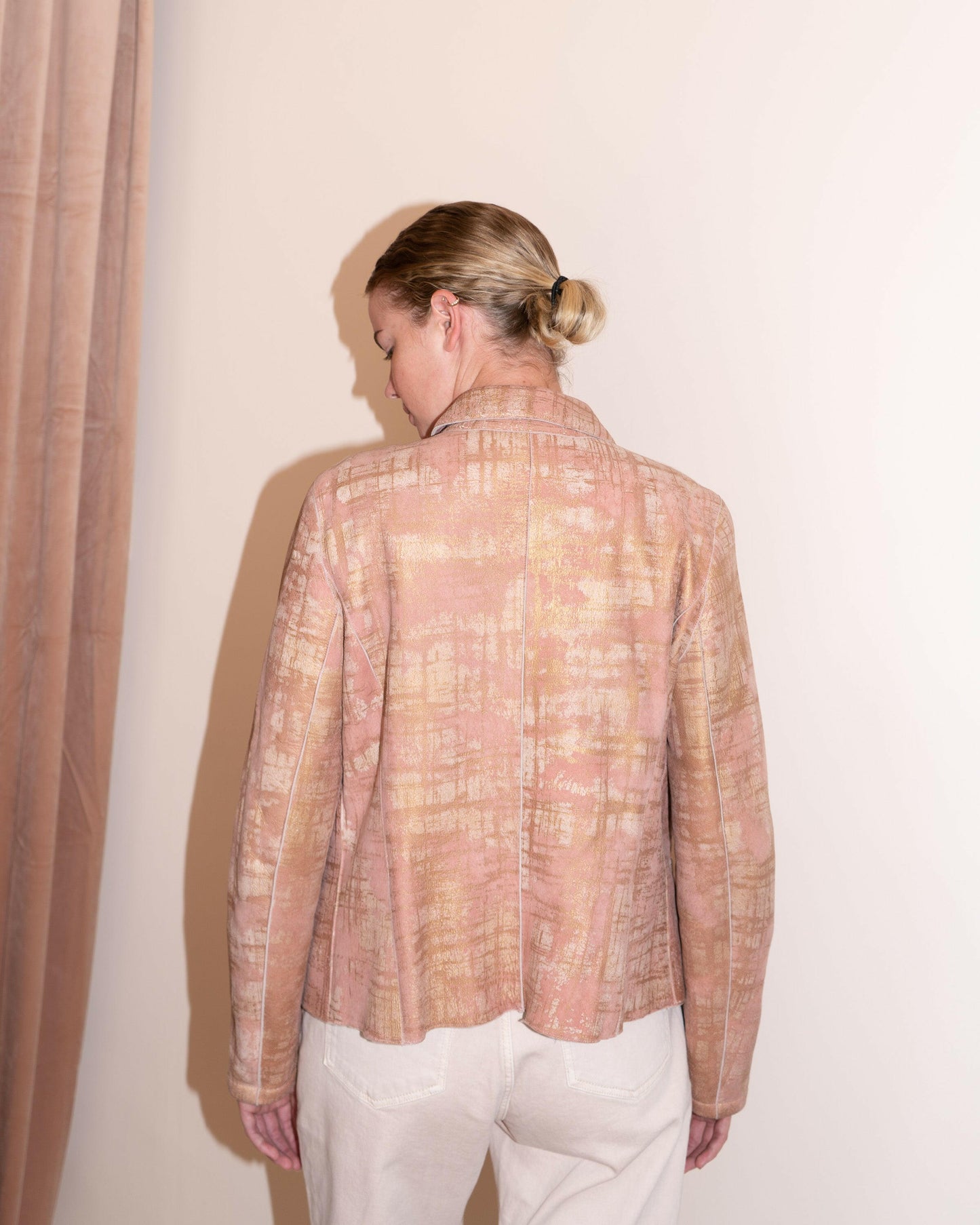 FR40-42 Chanel Fall 2005 Four Pocketed Peach and Gold Shearling Jacket - Vintage Chanel Jacket - - Rarchive.