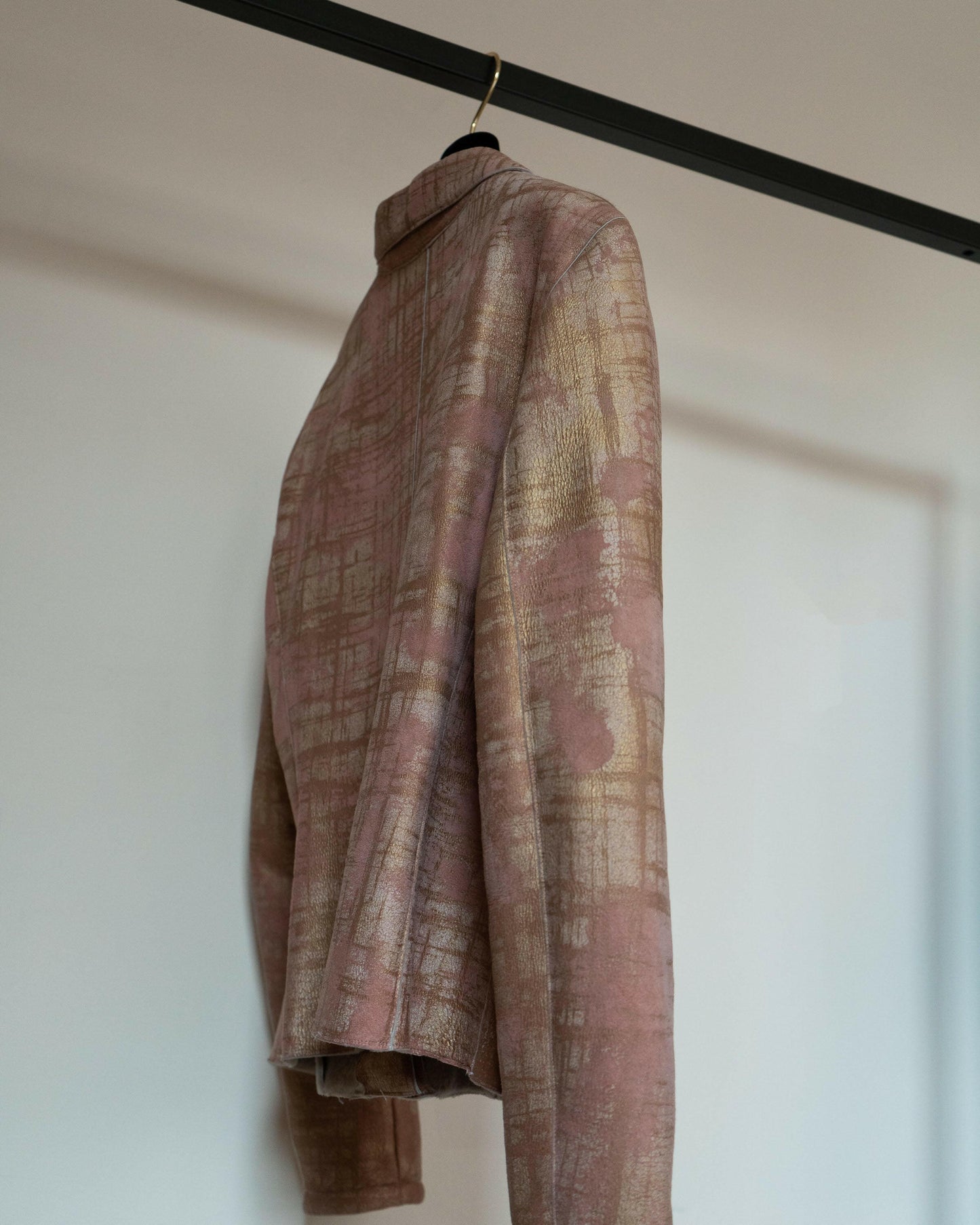 FR40-42 Chanel Fall 2005 Four Pocketed Peach and Gold Shearling Jacket - Vintage Chanel Jacket - - Rarchive.