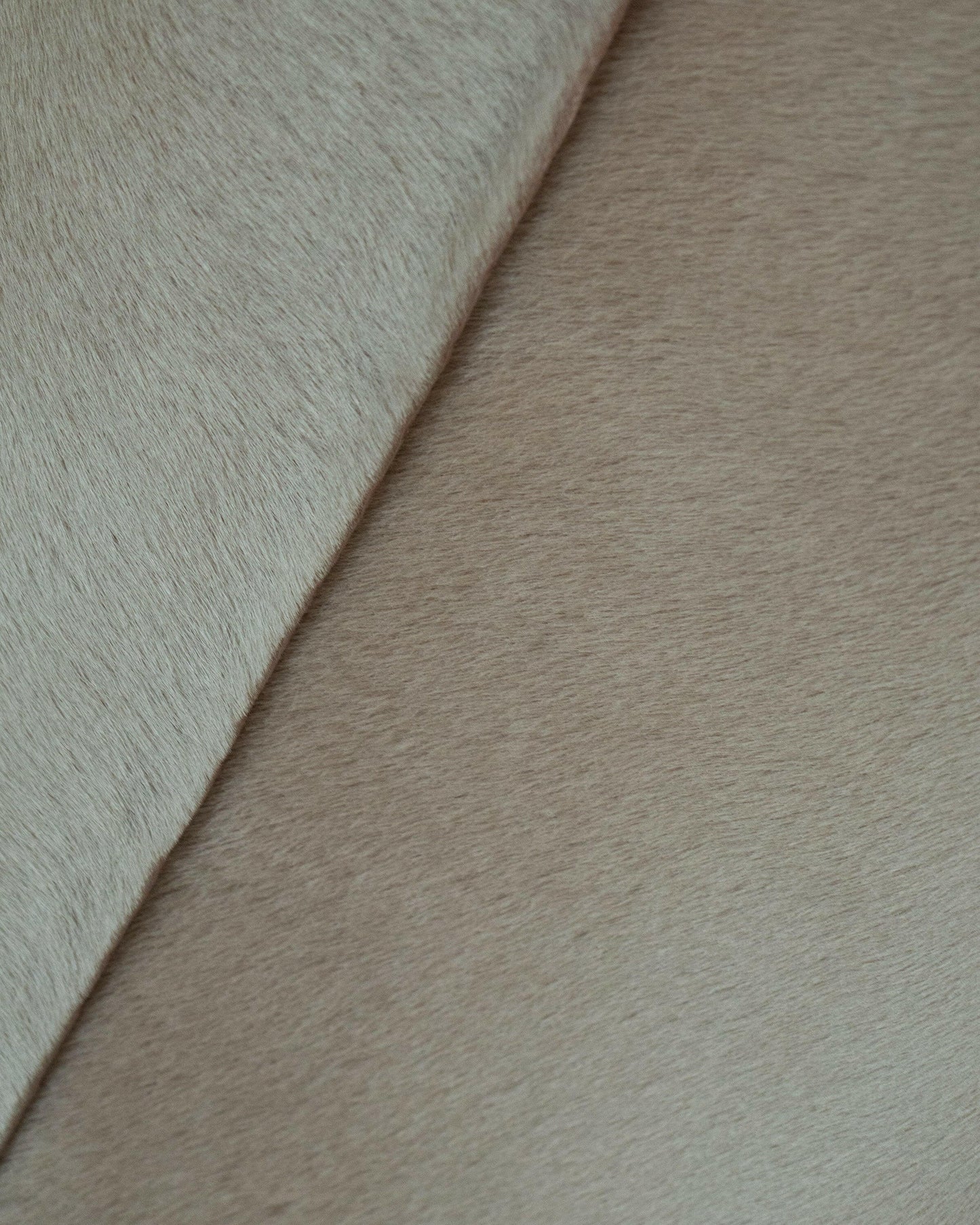 FR40-42 Chanel Fall 2005 Four Pocketed Peach and Gold Shearling Jacket