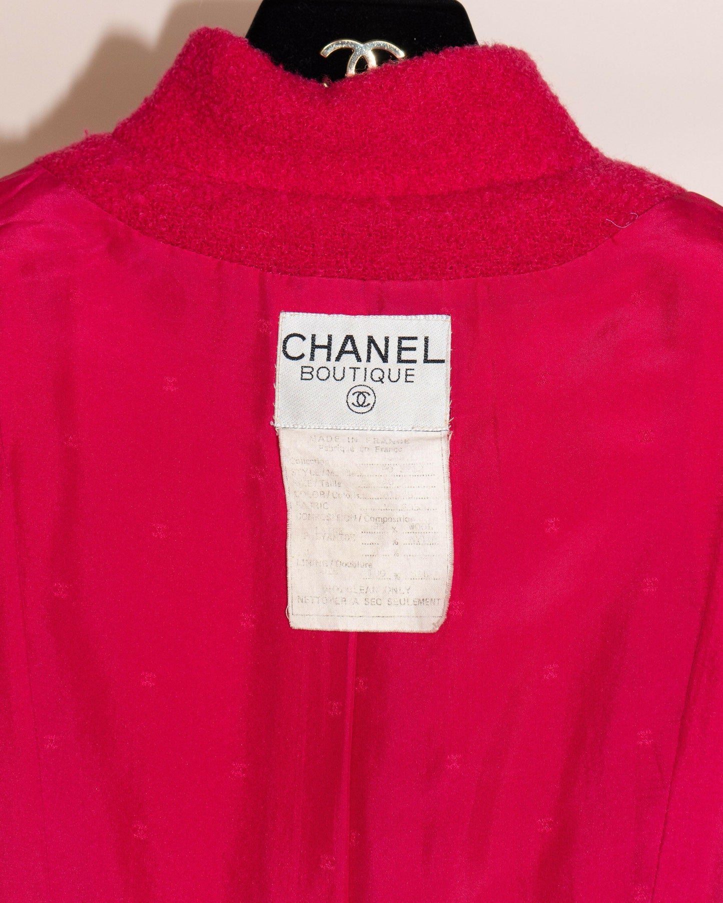 FR34-36 Rare Chanel Fall 1993 Fitted Cut Braided Trim Slit Detail Pink Wool Tweed Jacket - Vintage Chanel Jacket - - Rarchive.