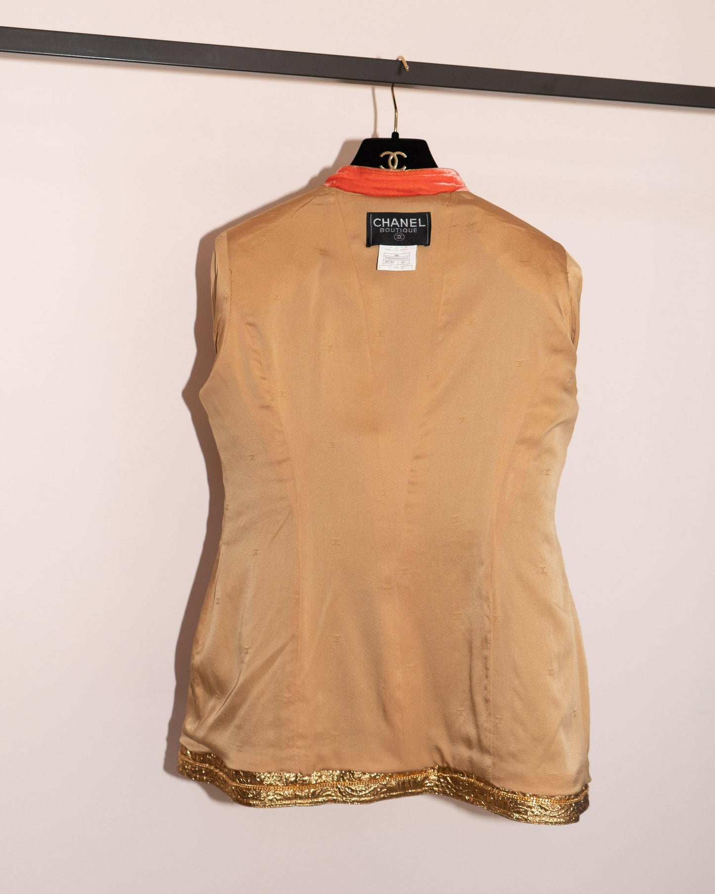 FR38-40 Rare Chanel Fall 1996 High Collar Four-Pocketed Gold Brocade Jacket - Vintage Chanel Jacket - - Rarchive.