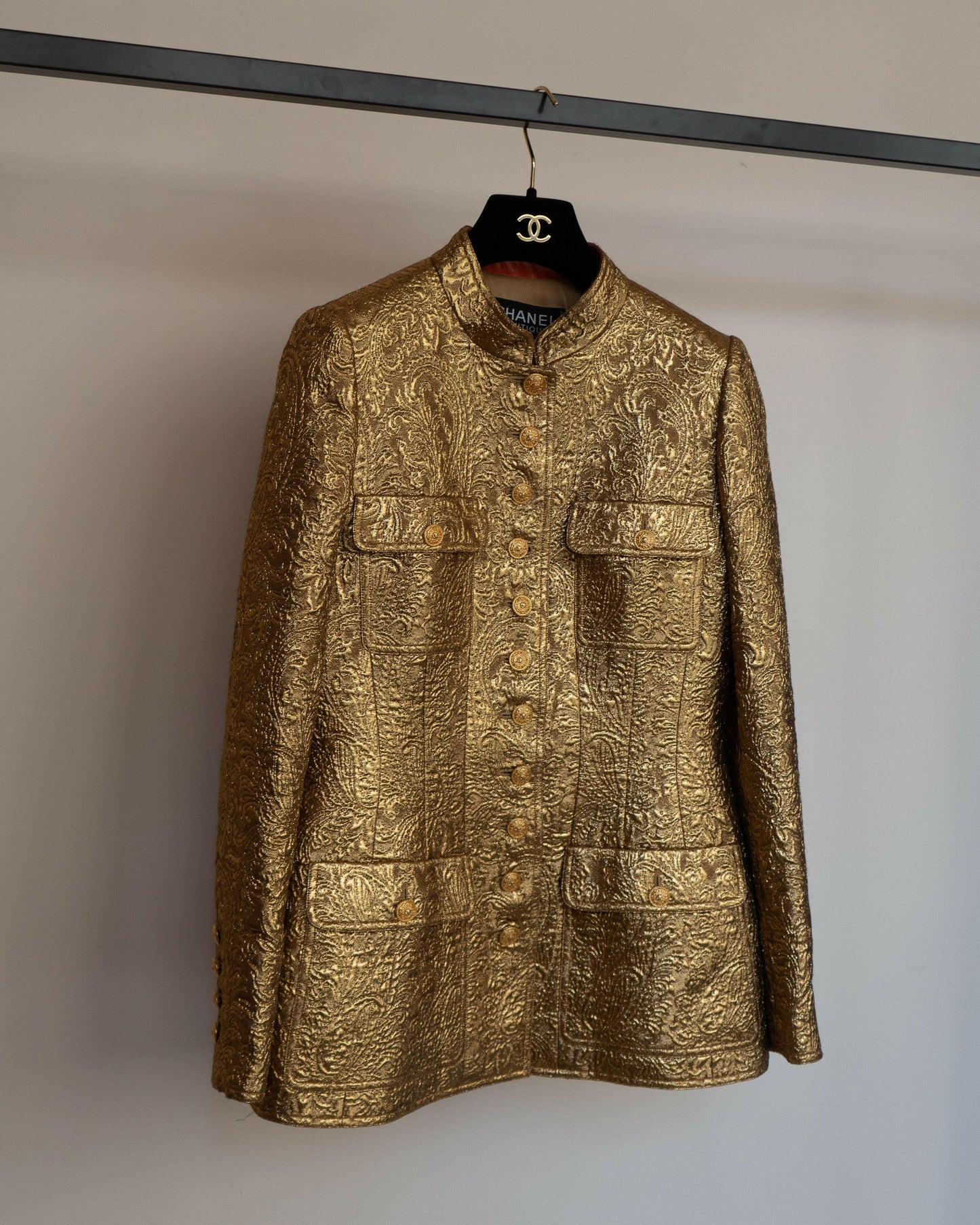 FR38-40 Rare Chanel Fall 1996 High Collar Four-Pocketed Gold Brocade Jacket - Vintage Chanel Jacket - - Rarchive.