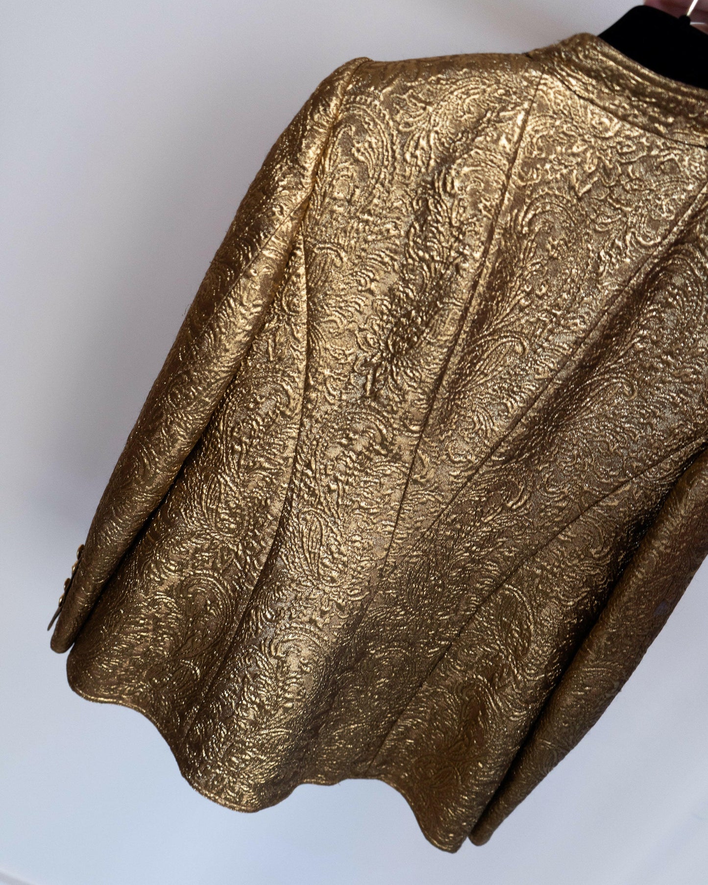 FR38-40 Rare Chanel Fall 1996 High Collar Four-Pocketed Gold Brocade Jacket